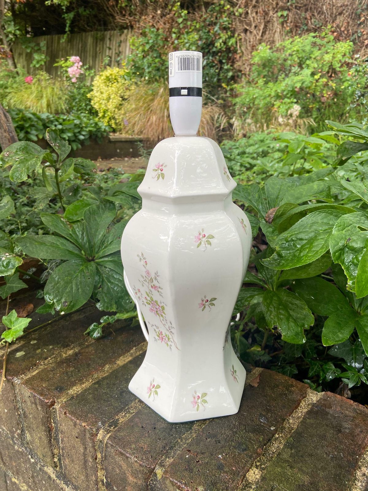 Classic Vintage Ginger Jar, Mock Oriental Ceramic Table Lamp With Flowers   Working photo 68.0