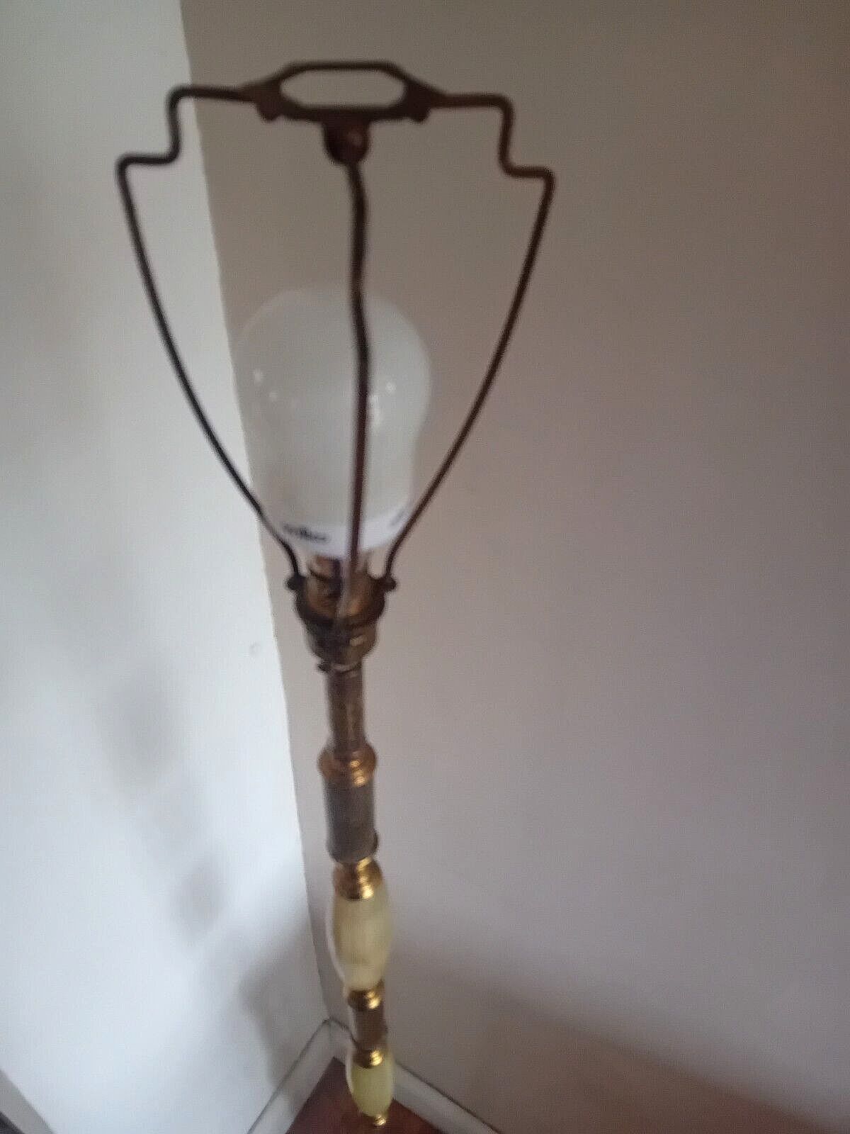 photo vinterior Beautiful 1960's Onyx And Brass Gilt Mid Century Floor Lamp / Standard Lamp