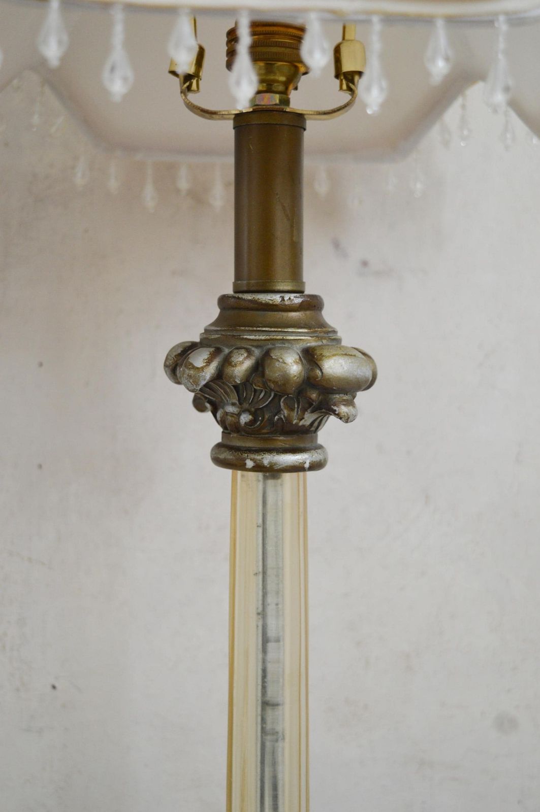 Large Vintage Fleur De Lis Table Lamp With Claw Feet, French Style Night Light With In Line Switch Lighting And Scroll Harp Bracket 70x14cm photo Lighting