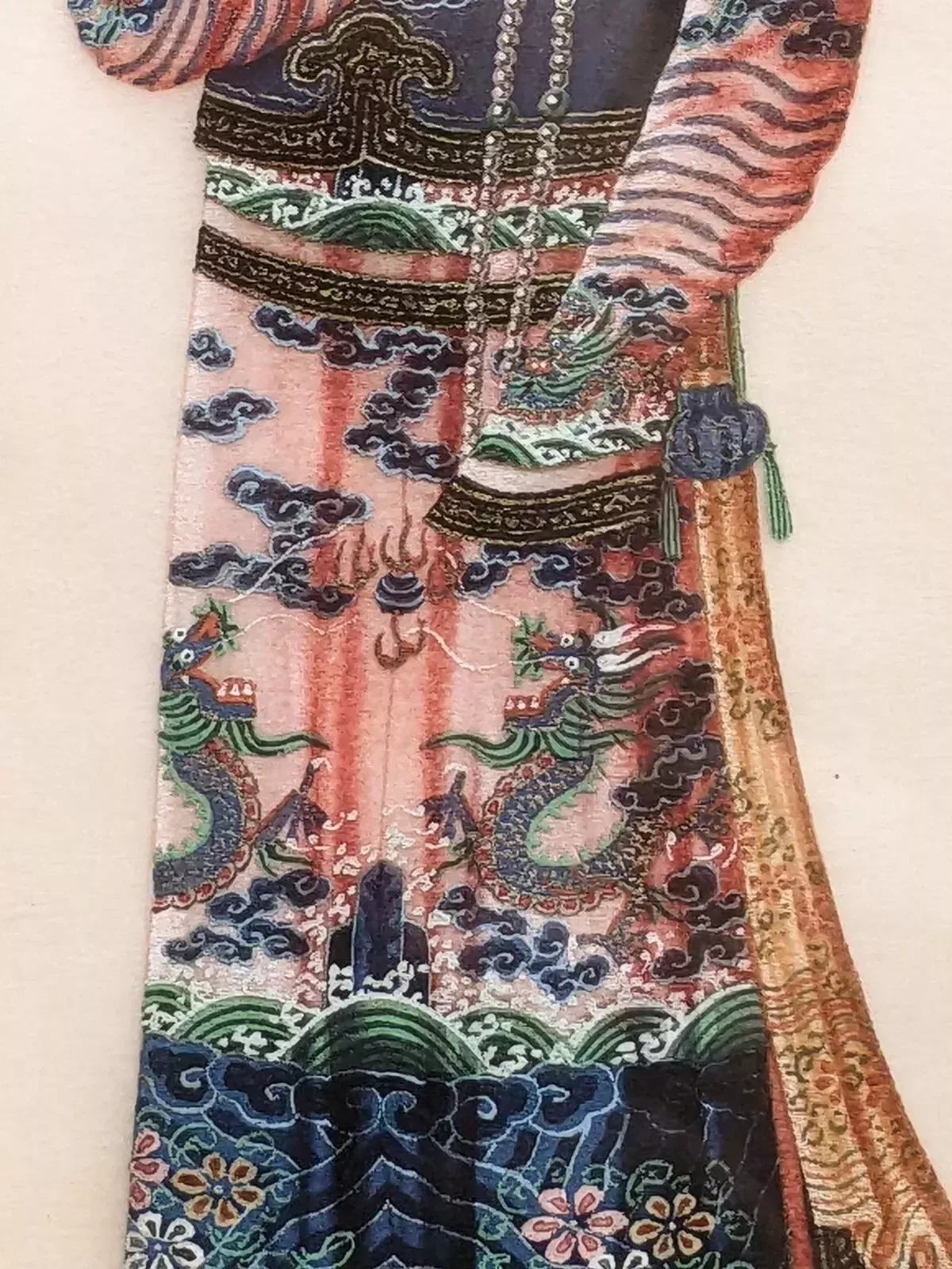 photo furniture Pair Chinese Paintings Of Dignitaries