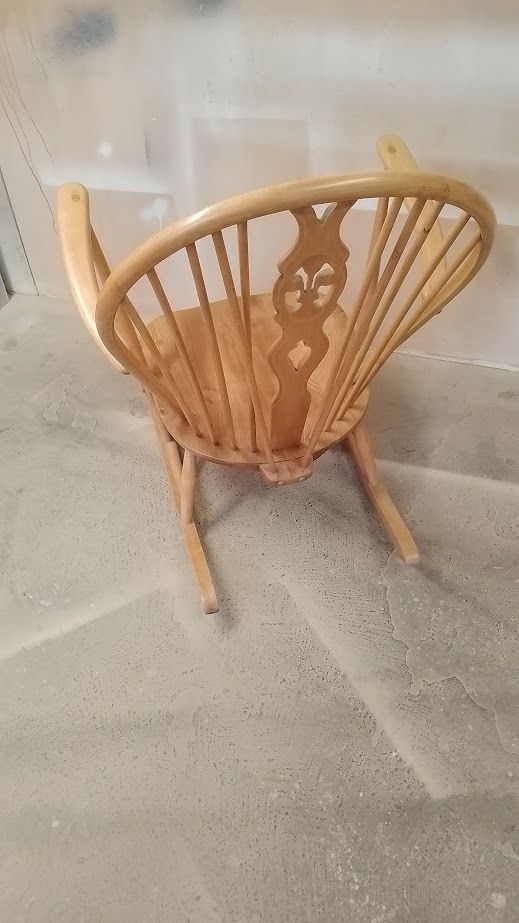 Ercol Fleur De Lys Grandfather Rocking Chair Model 316 photo Furniture