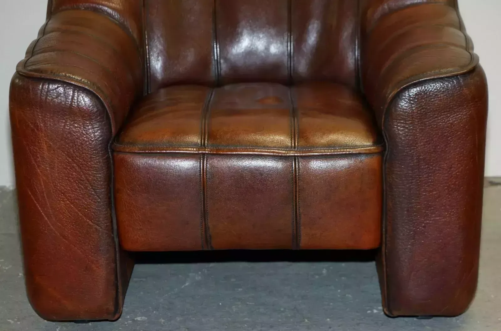 De Sede Ds44 Reclining Brown Buffalo Neck Leather Pair Of Armchairs & Sofa Suite photo vintage