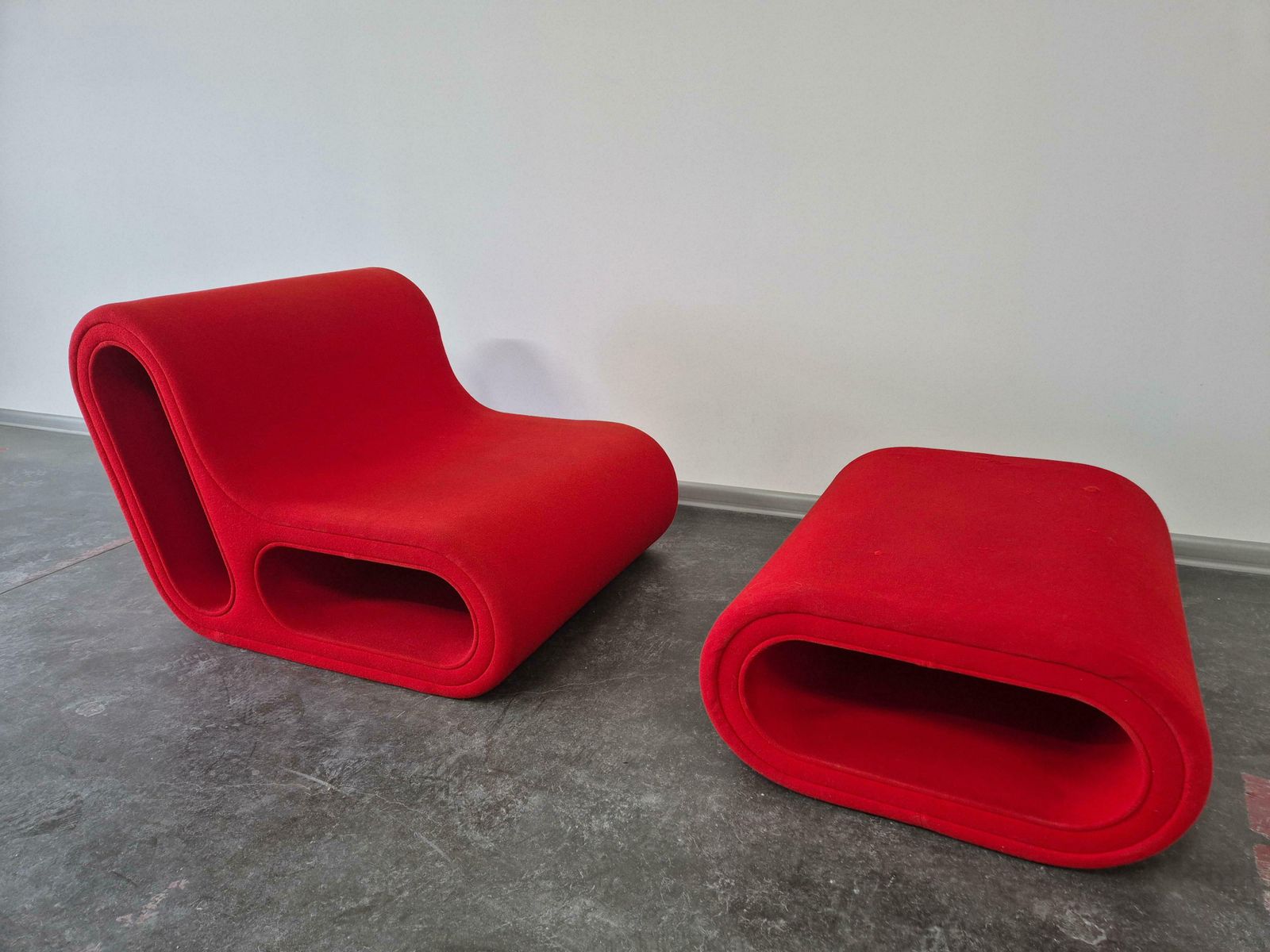 photo vinterior "Other One Lounge Chair" With Ottoman By Leif Jörgensen For Hay