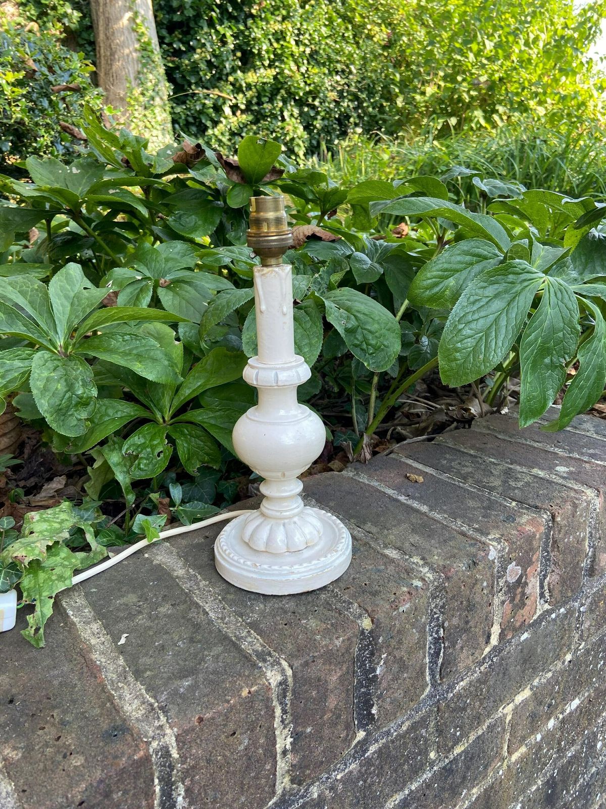 Vintage French White Painted Table Lamp, Retro Table Lamp   Working