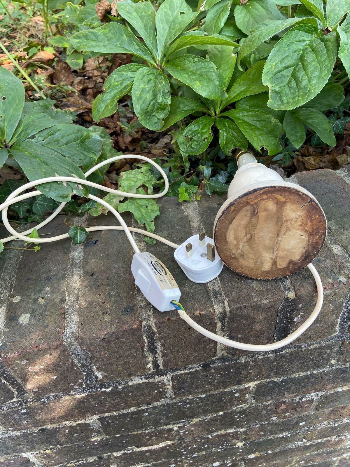 photo for sale Vintage French White Painted Table Lamp, Retro Table Lamp   Working