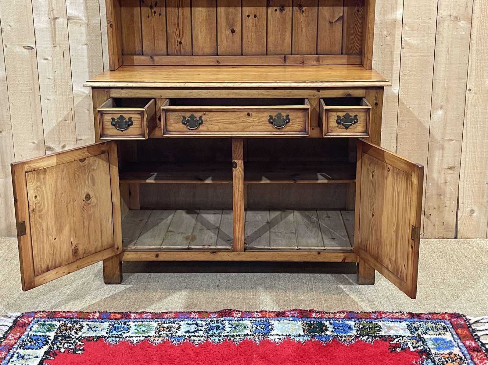 English Fir Dresser From The 1950s photo buy