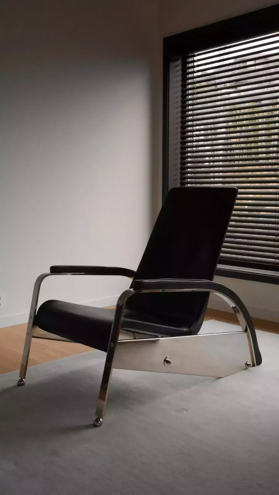 Jean Prouvé Grand Repos D80 Chair By Tecta 1980s. photo 6044.0