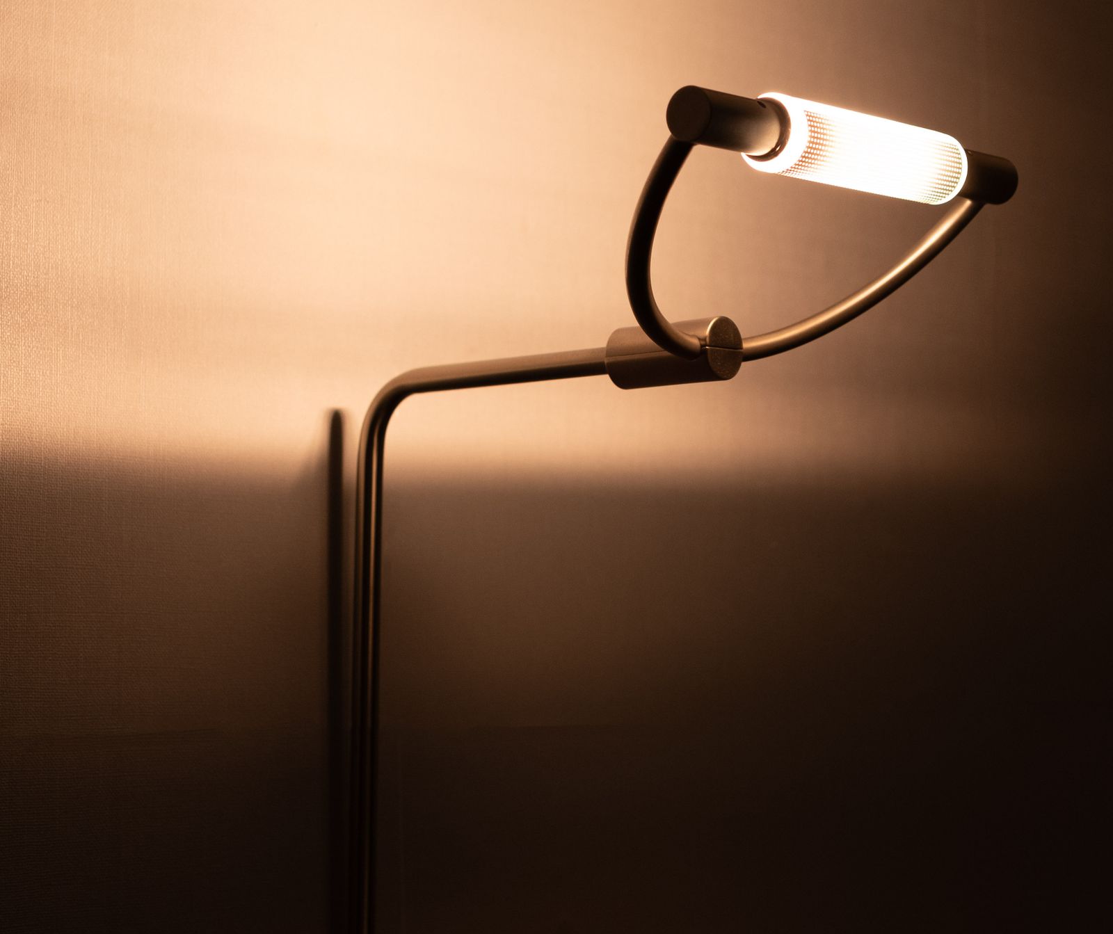 Mario Melocchi And Franco Bettonica Wall Light Gradi Collection 1990s Italy photo vinterior