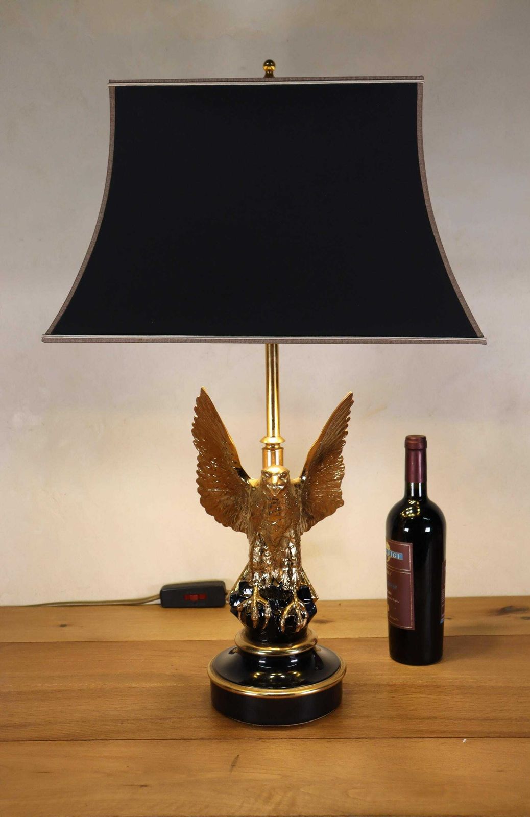 photo furniture Hollywood Regency Federal Empire Style Brass Gilded Eagle Lamp By Deknudt , Belgium 1970's (St.200)