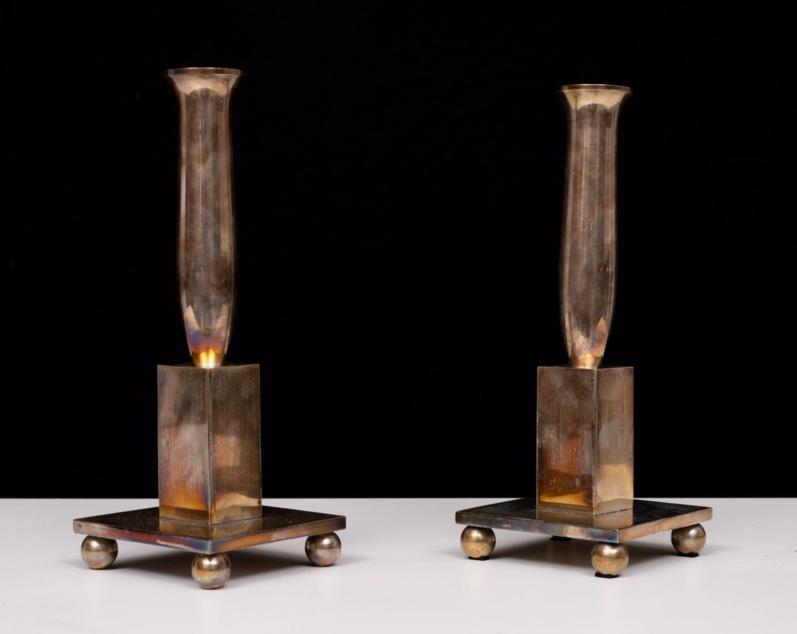 Modernistische Verzilverde Bronzen Kandelaars, Begin 20e Eeuw photo Woonaccessoires