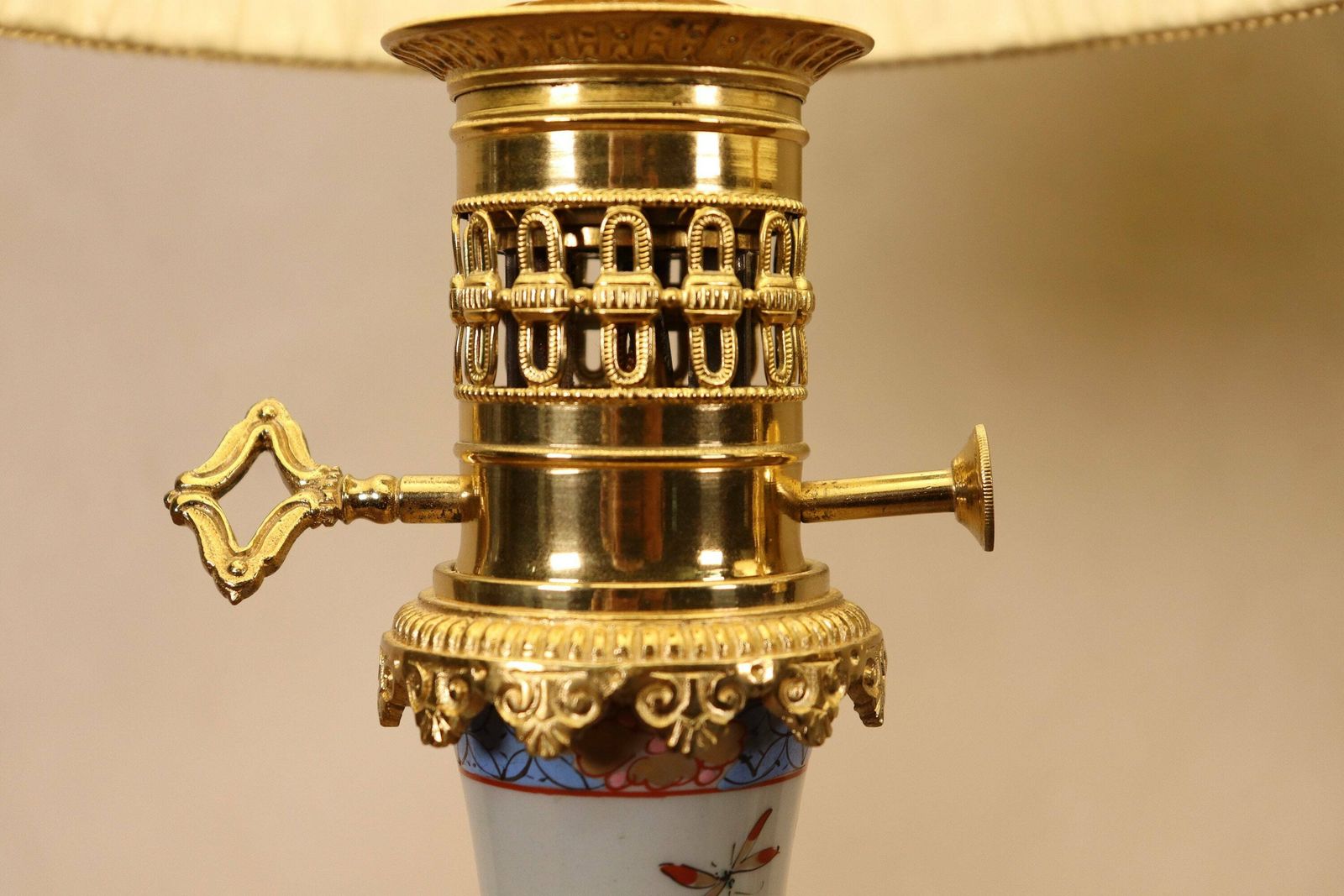 Pair Of Porcelain Chinoiserie Napoleon III Style Table Or Desk Lamps (St.184) photo vintage