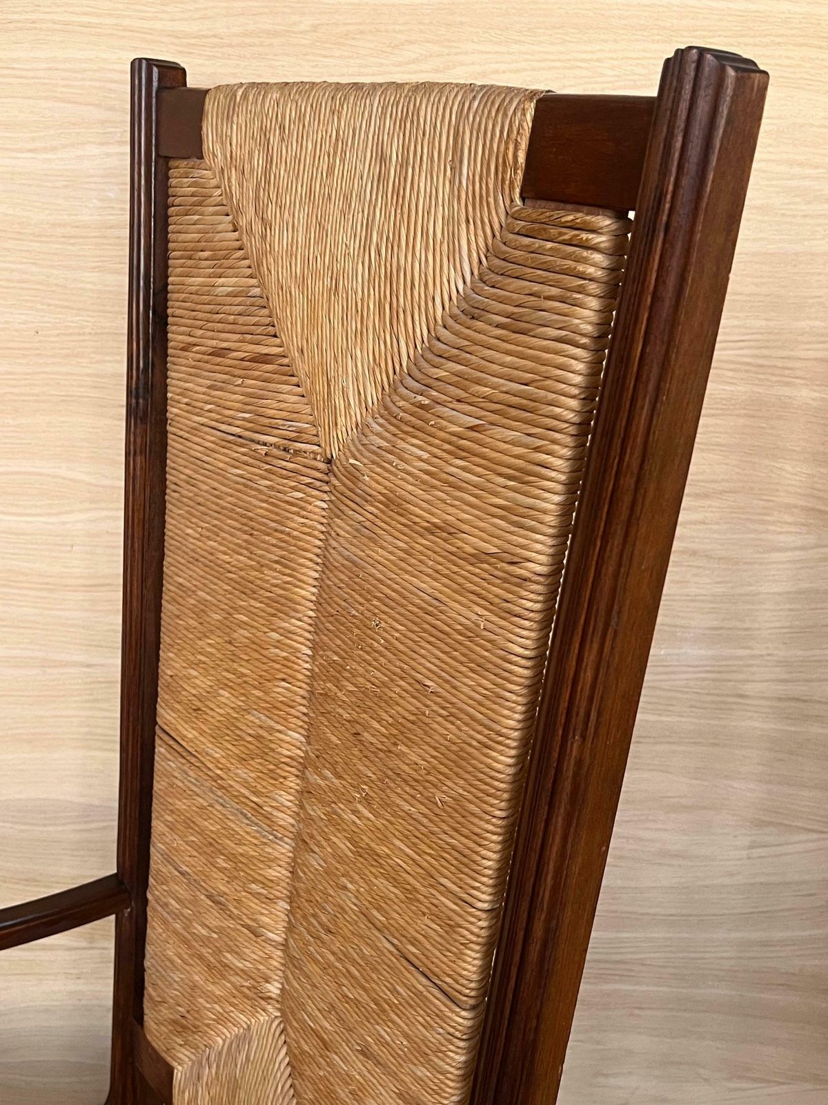3474.0 Paire de fauteuils espagnols en noyer à dossier et assise cannés, XXe siècle photo