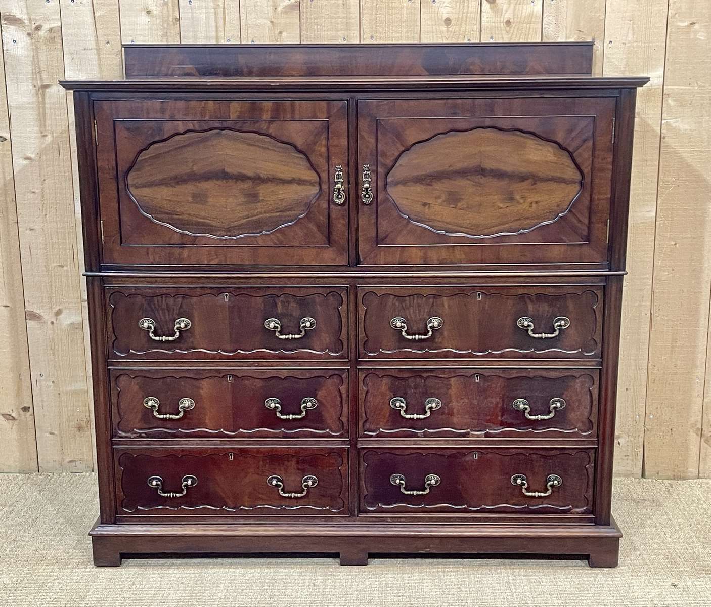 English Mahogany Chest Of Drawers From The 1950s photo for sale