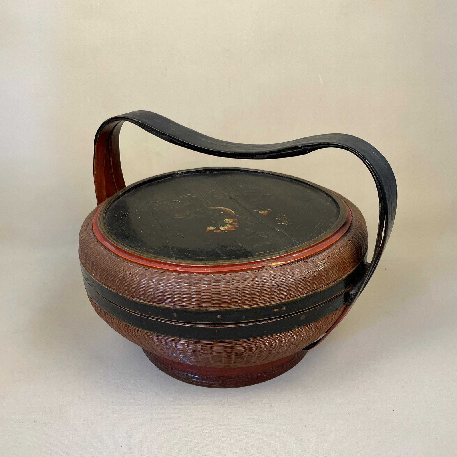 Chinese Vintage Round Basket Woven Wicker Red Black Antique Storage Farmhouse Cottage Decor Antique Handle Bamboo Wood Lidded Lid Oriental photo for sale