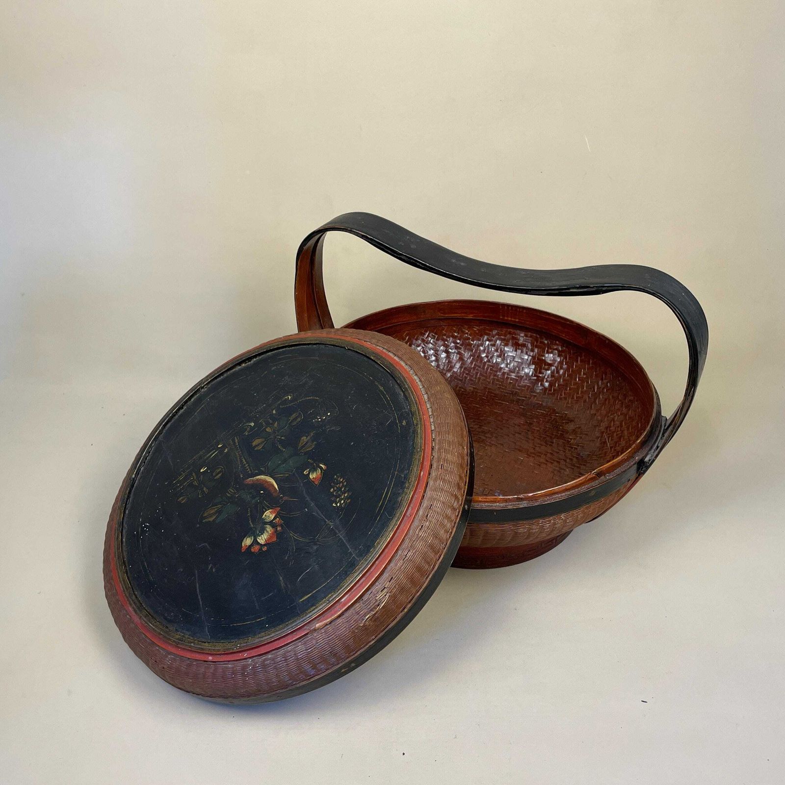 Chinese Vintage Round Basket Woven Wicker Red Black Antique Storage Farmhouse Cottage Decor Antique Handle Bamboo Wood Lidded Lid Oriental photo buy