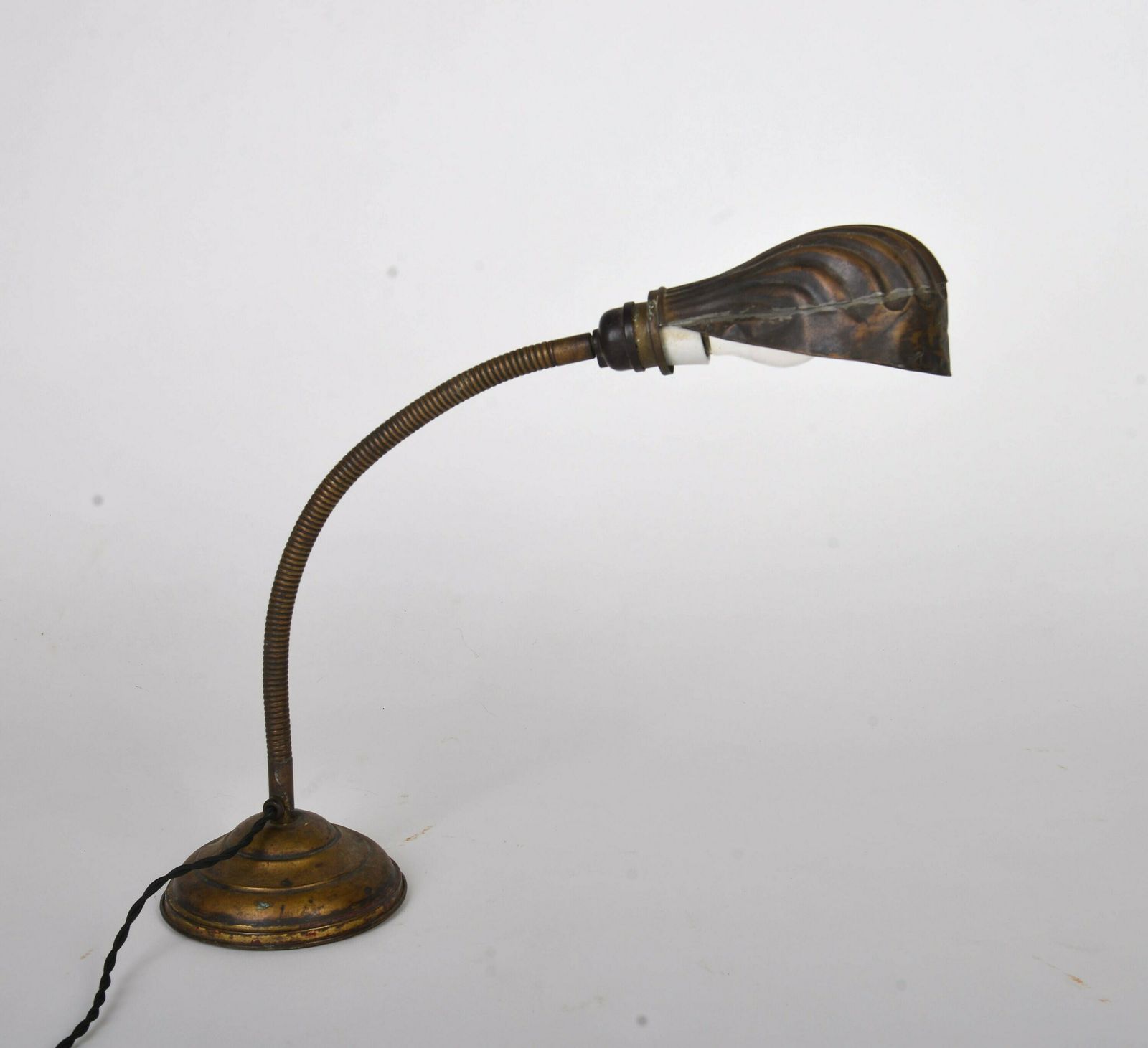 Art Deco Articulated Brass Gooseneck Desk Lamp With Shell Shade, 1920s, Modernist Lamp