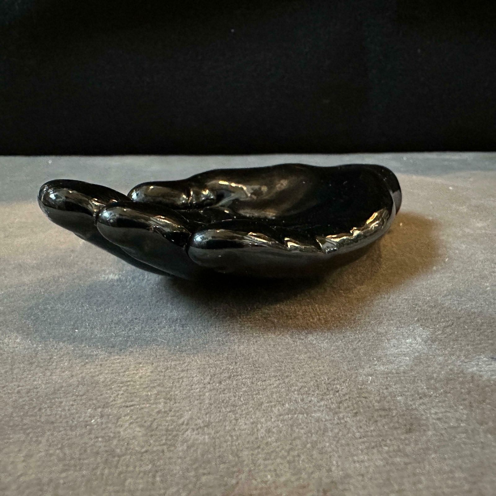 photo furniture 1990s Alfredo Barbini Modern Black Murano Glass Paperweight Depicting An Hand
