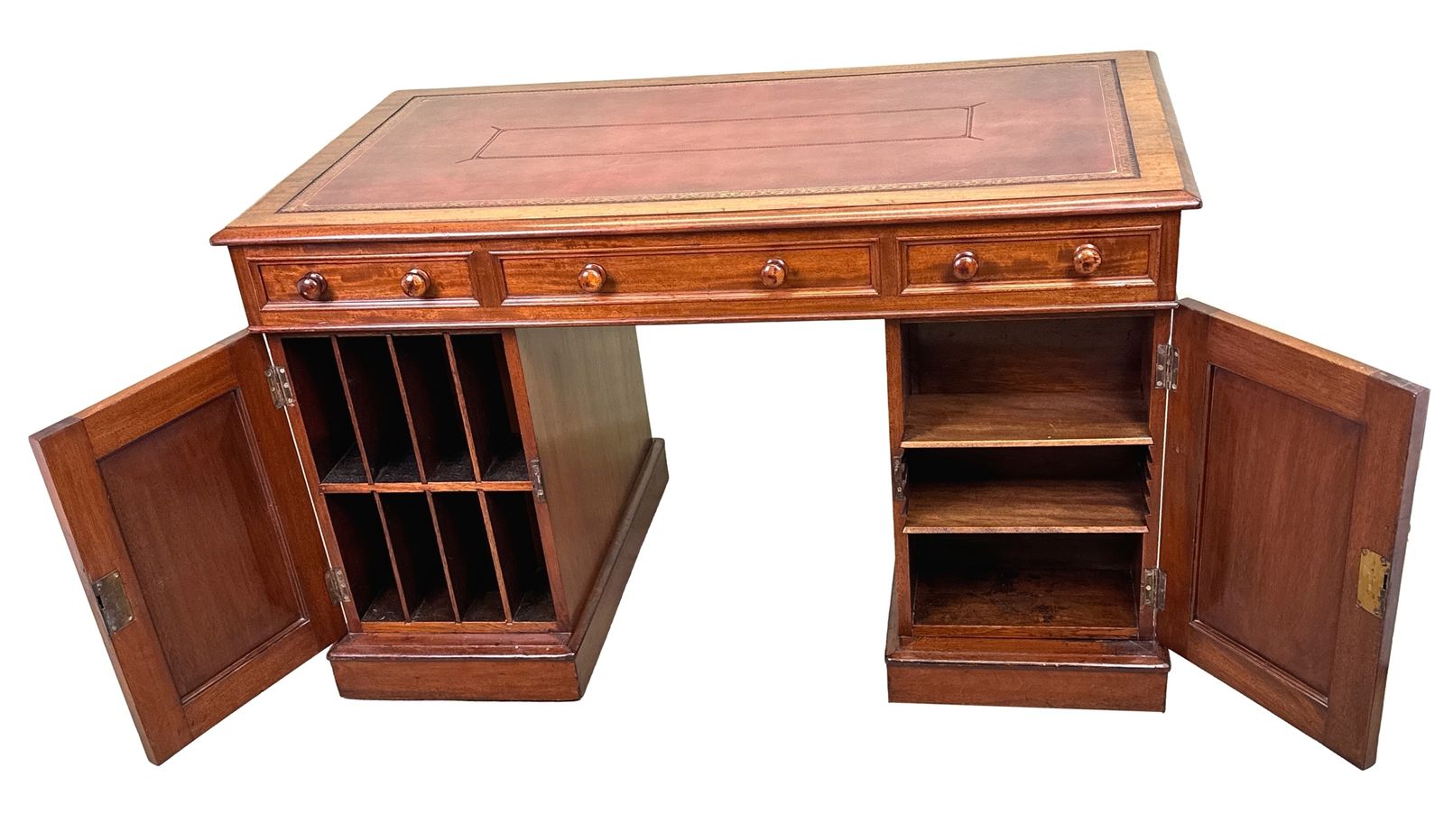 photo furniture Regency Mahogany Pedestal Desk (England, Circa 1830)