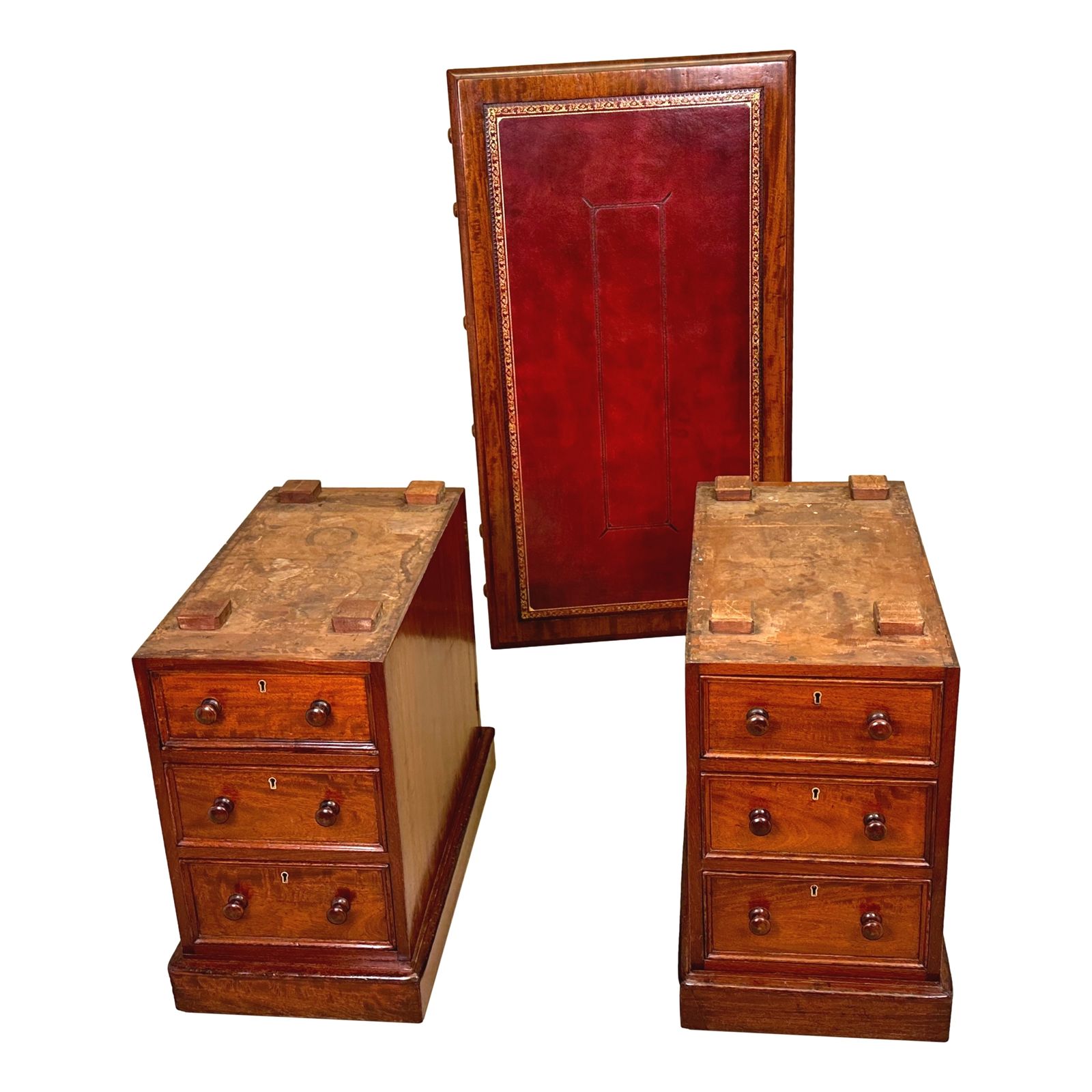 Furniture Regency Mahogany Pedestal Desk (England, Circa 1830) photo