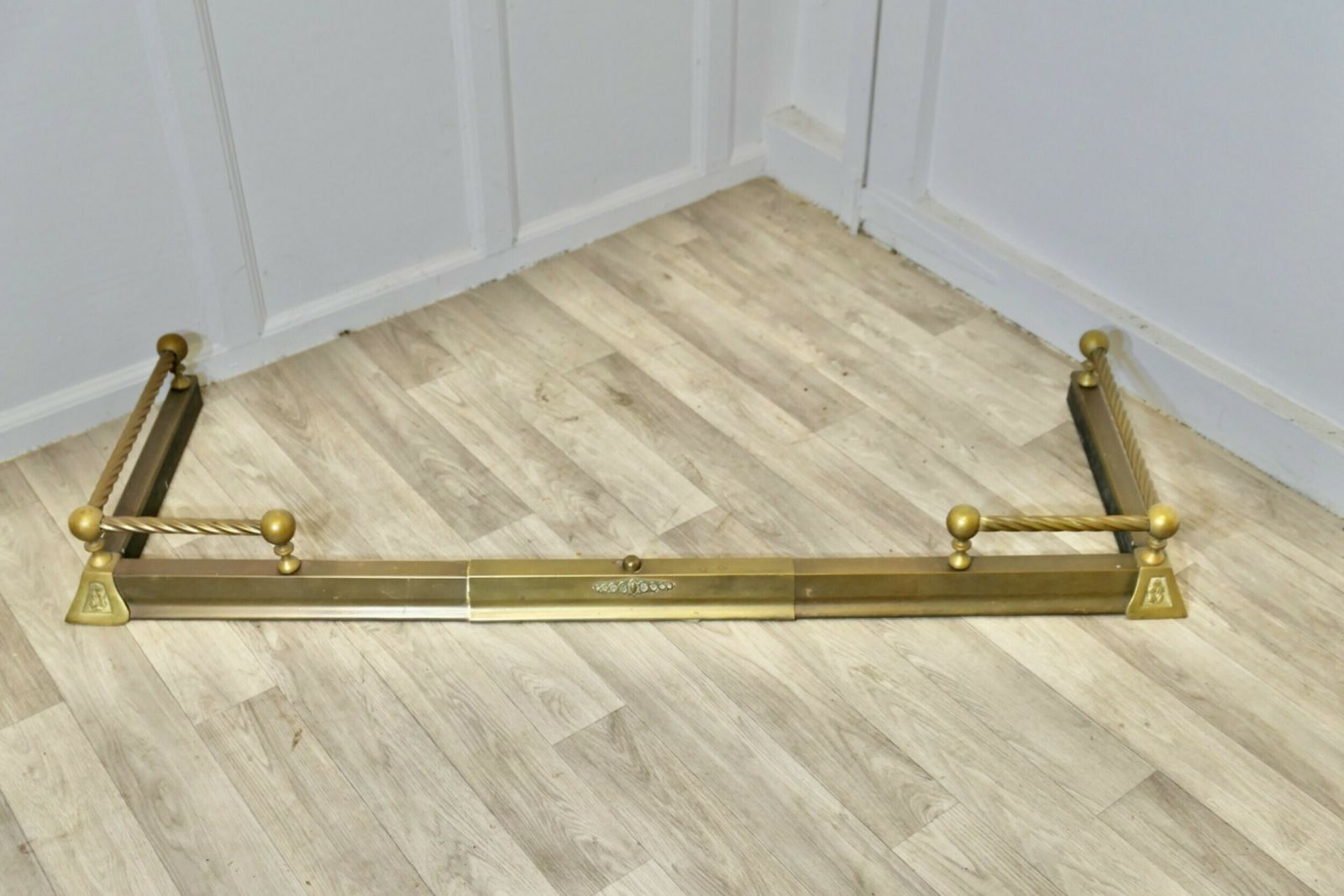 Victorian Extending Barley Twist Brass Fender photo for sale