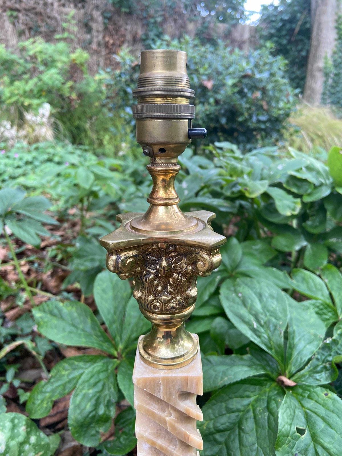 Unusual Vintage Spiral And Creamy Brown Onyx (Marble) And Metal Lamp   Classical Corinthian Style, Working photo Lighting