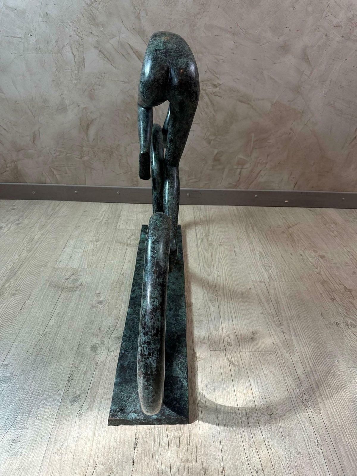 photo vintage Contemporary "Tour De France" Cyclist Bronze Sculpture