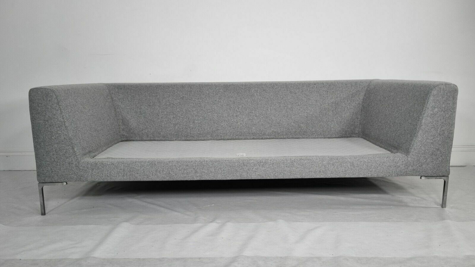 4260.0 Stunning Bb Italia Charles Sofa In Soft Mid Grey Lambswool Excellent Condition photo