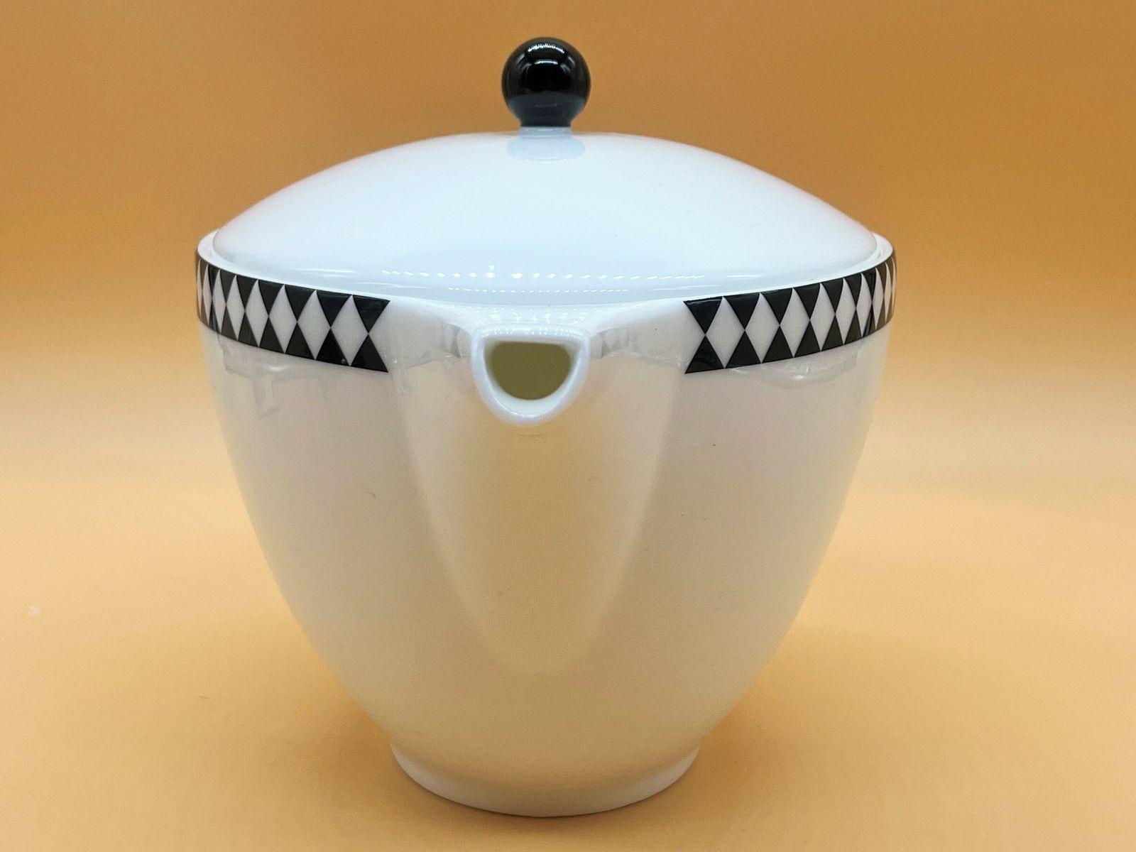 Jasper Conran For Wedgwood China Mosaic Design 2 Pint Capacity Tea Pot. photo furniture