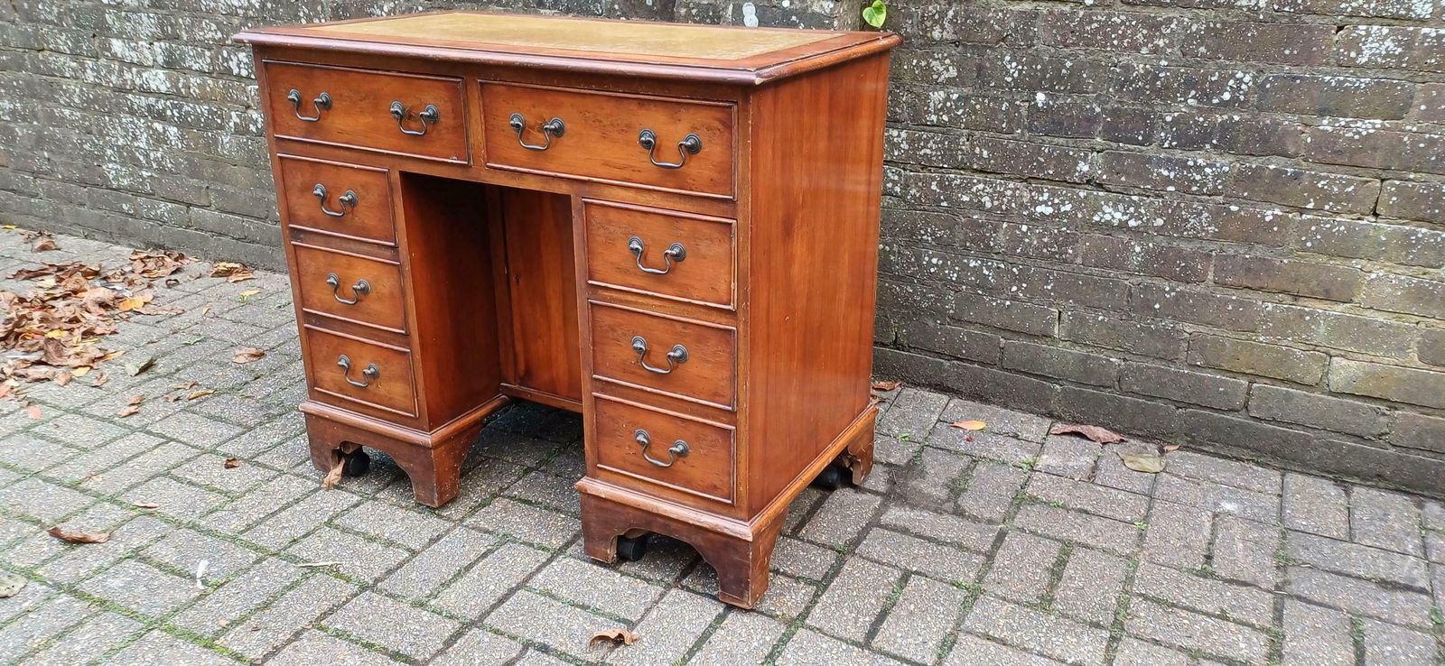 Compact Vintage Classic 70s Yew Wood Knee Hole Desk 8 Drawers photo furniture