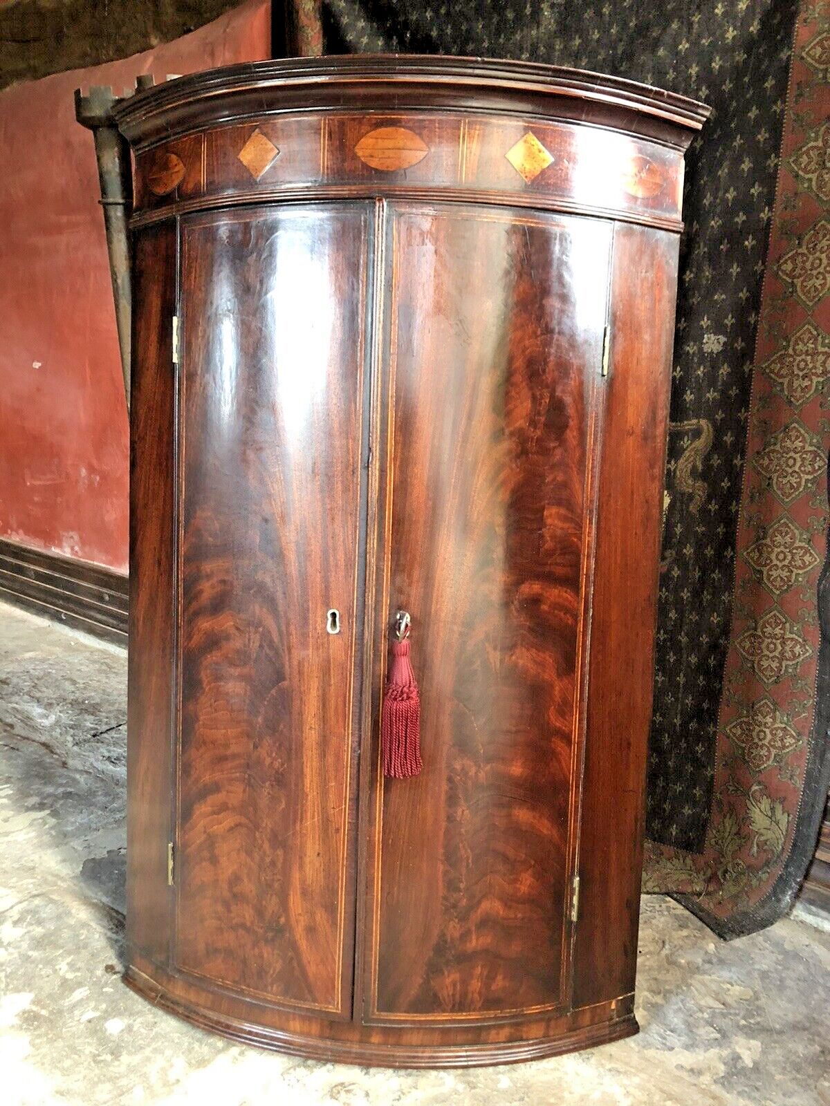 Fine Quality Antique Mahogany Tall Georgian Marquetry  Corner Cabinet W/Key photo 399.0