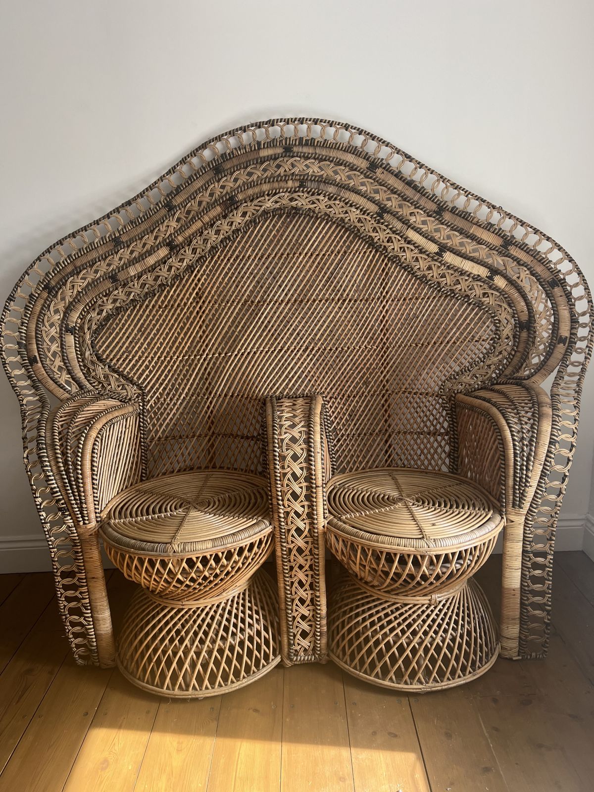 Rattan Double Peacock Chair photo vinterior