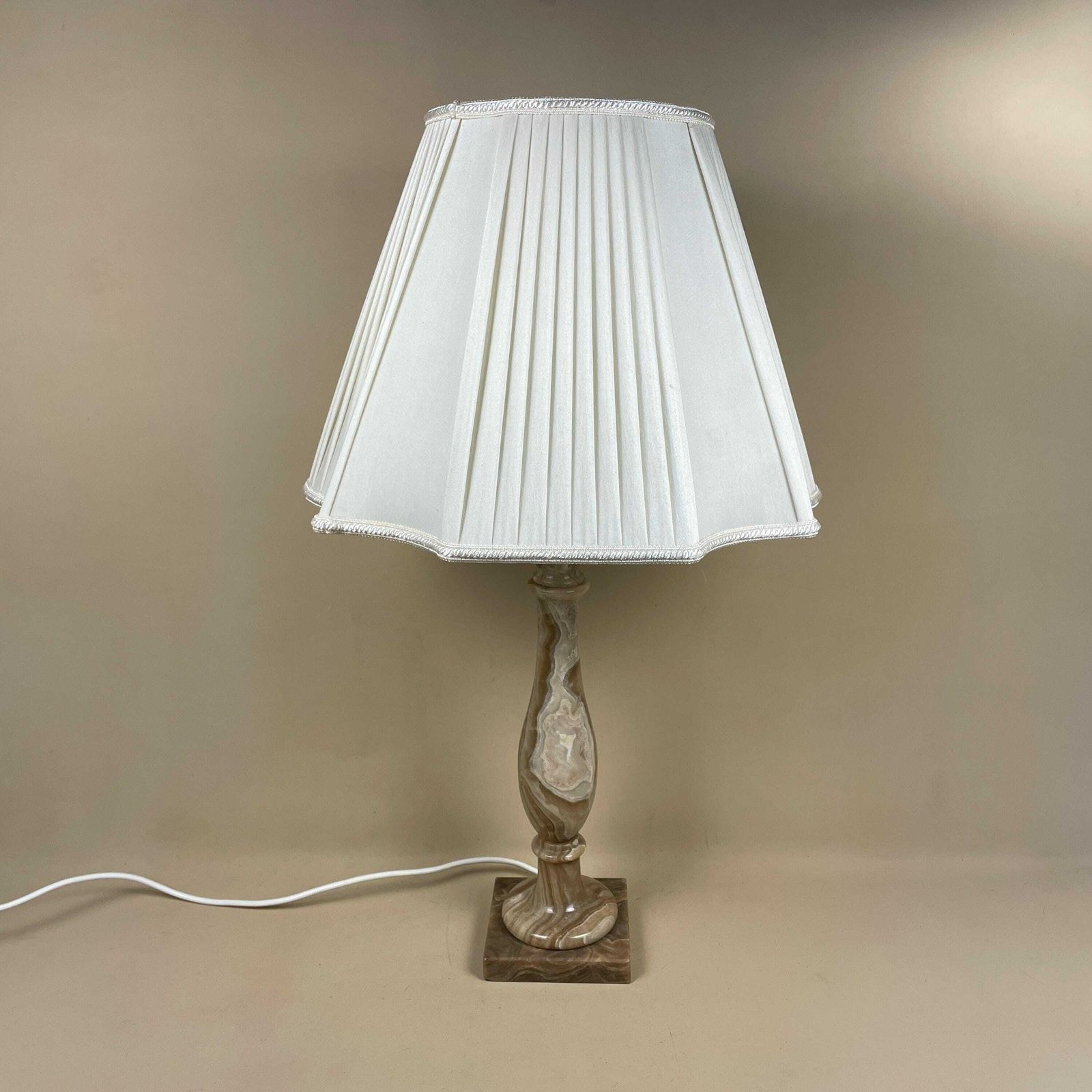 Antique Onyx Marble Lamp Light Brown Earth Colour Bedside Side Table Desk Marbled Patterned Vintage Downton Pleated Cream Shade Lampshade photo Lighting