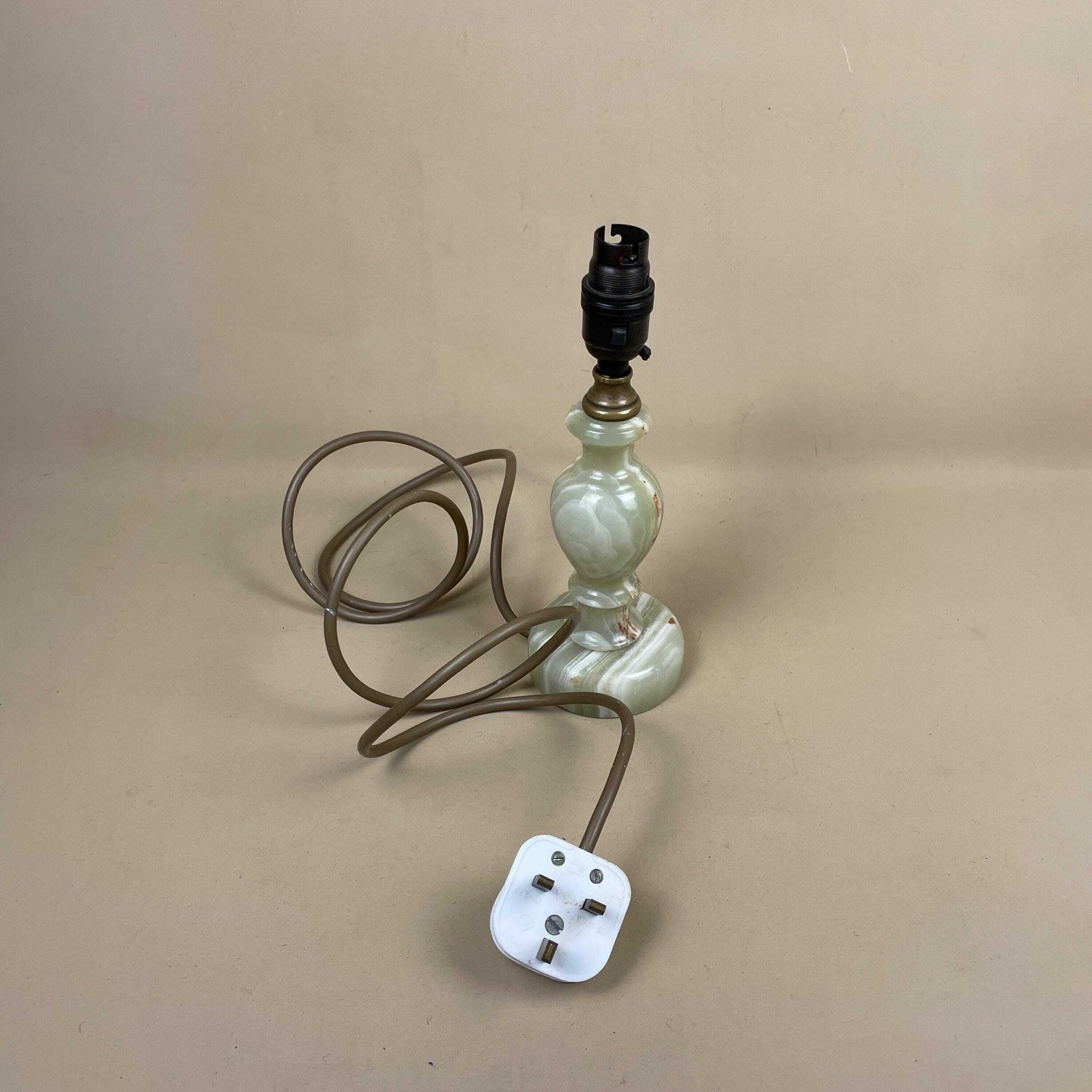 photo furniture Antique Onyx Marble Lamp Light Green Gold Brass Bedside Side Table Desk Marbled Patterned Vintage Downton Stone Heavy