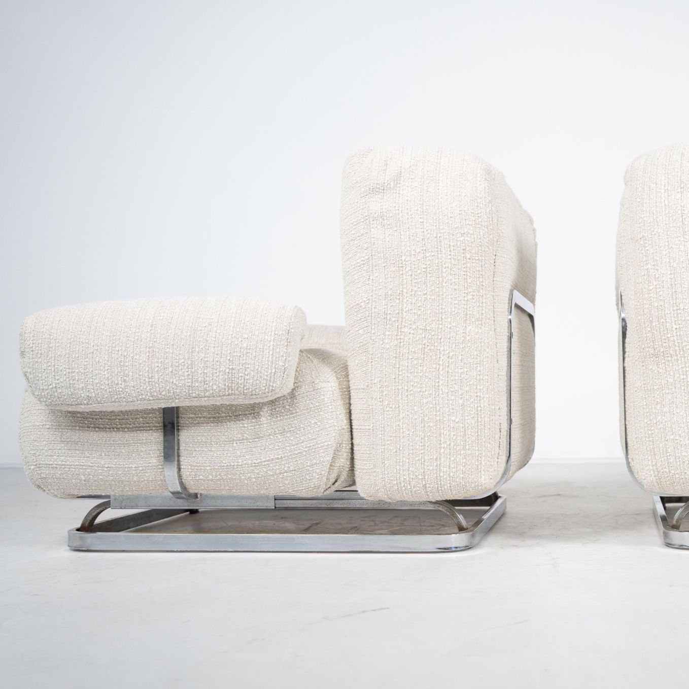 Mid Century Modern Pair Of Armchairs, Chrome And Boucle Fabric – New Upholstery photo vinterior