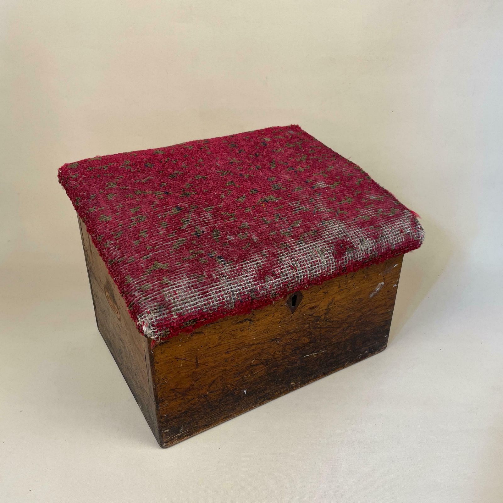 Antique Wooden Chest Trunk Box With Carpet Fabric Kilim Top Rectangle Lid Lidded Vintage Storage Box Toys Table Top Handmade Rustic Red