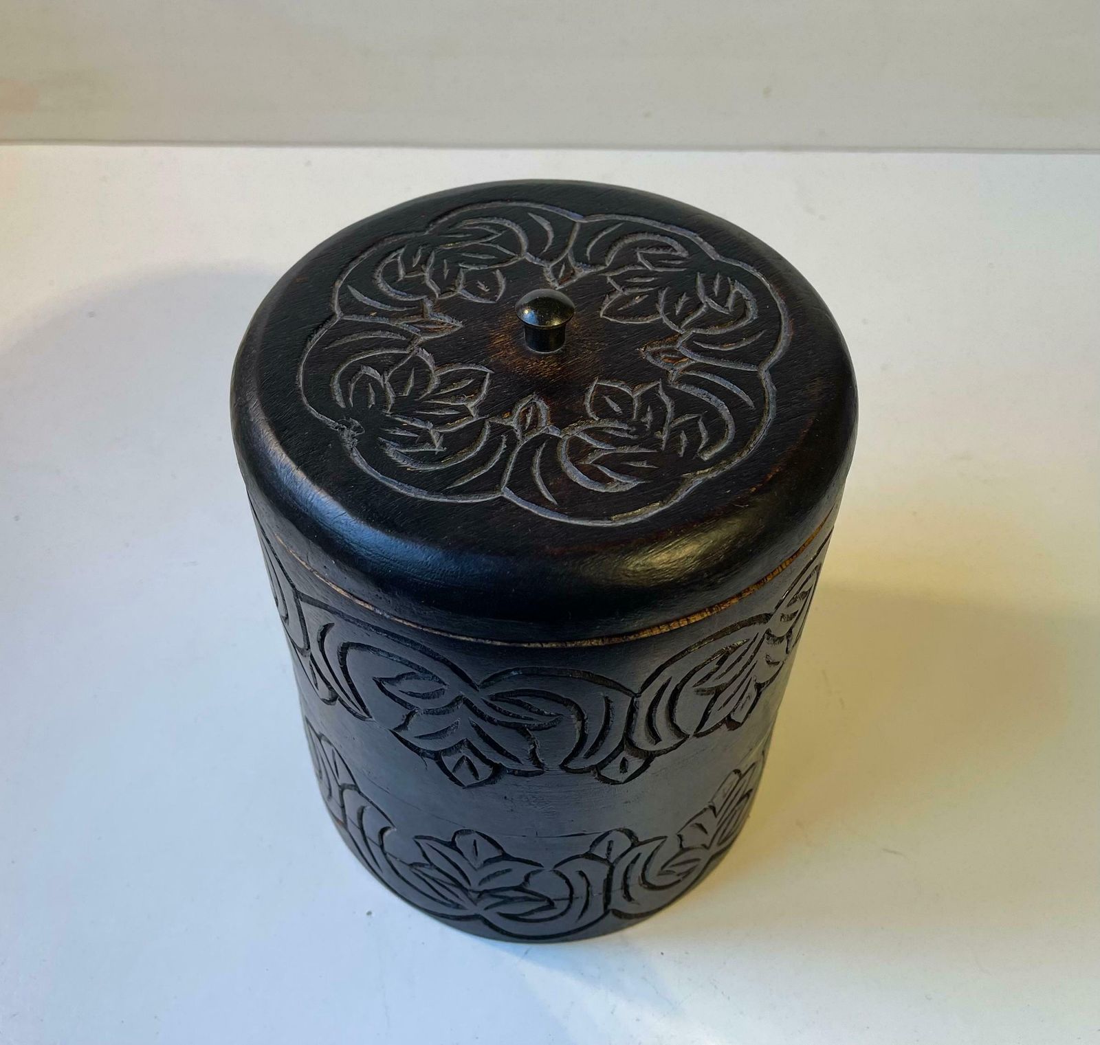 Antique Swedish Folk Art Tea Caddy In Hand Carved Wood, 19th Century photo for sale