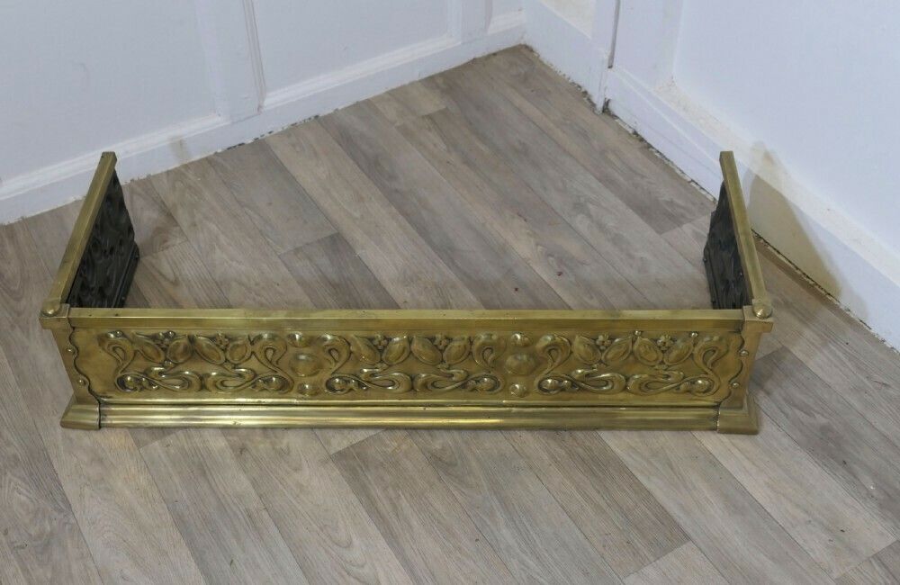 Fine Quality Art Nouveau Brass Fender photo for sale