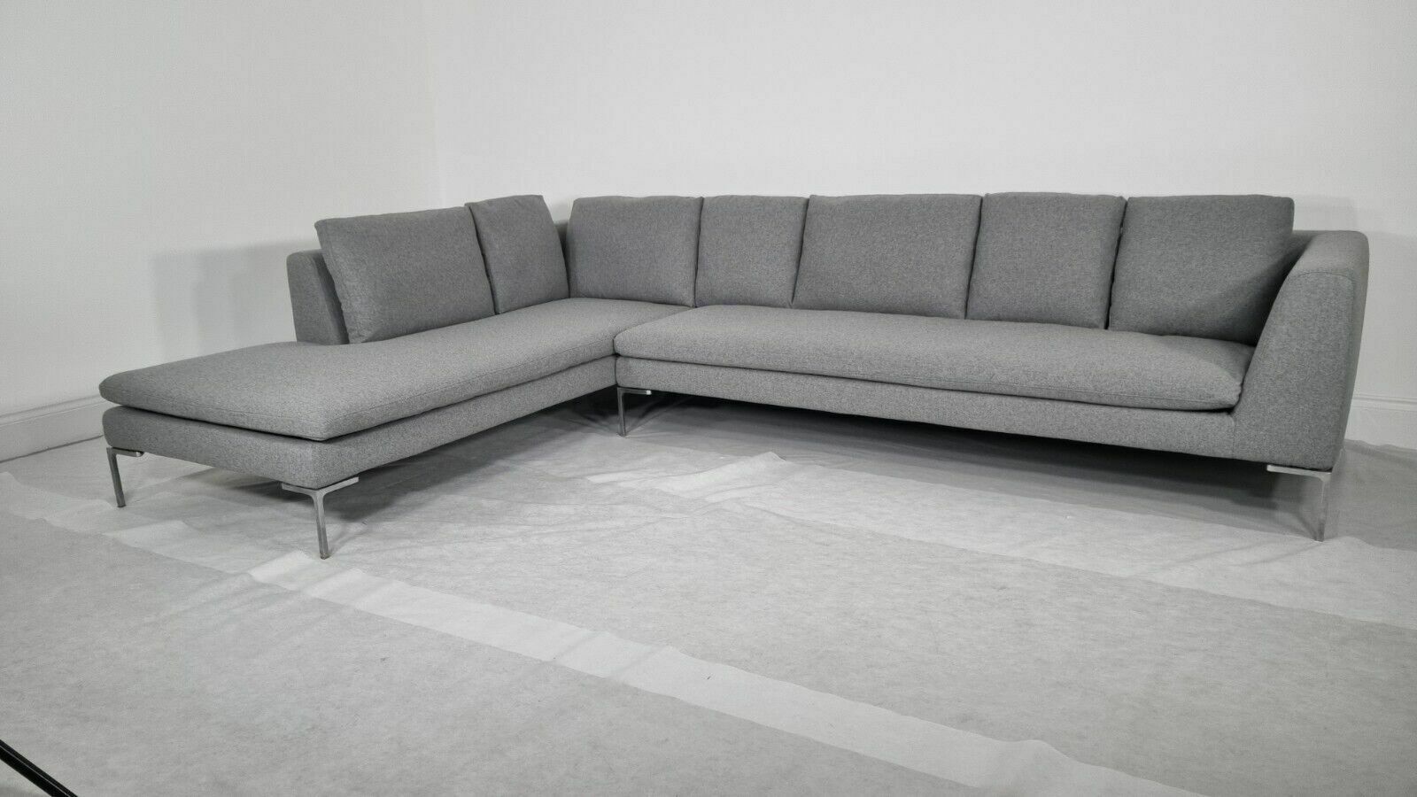 7740.0 Immaculate Bb Italia Charles L Shape In Luxurious Mid Grey Wool photo