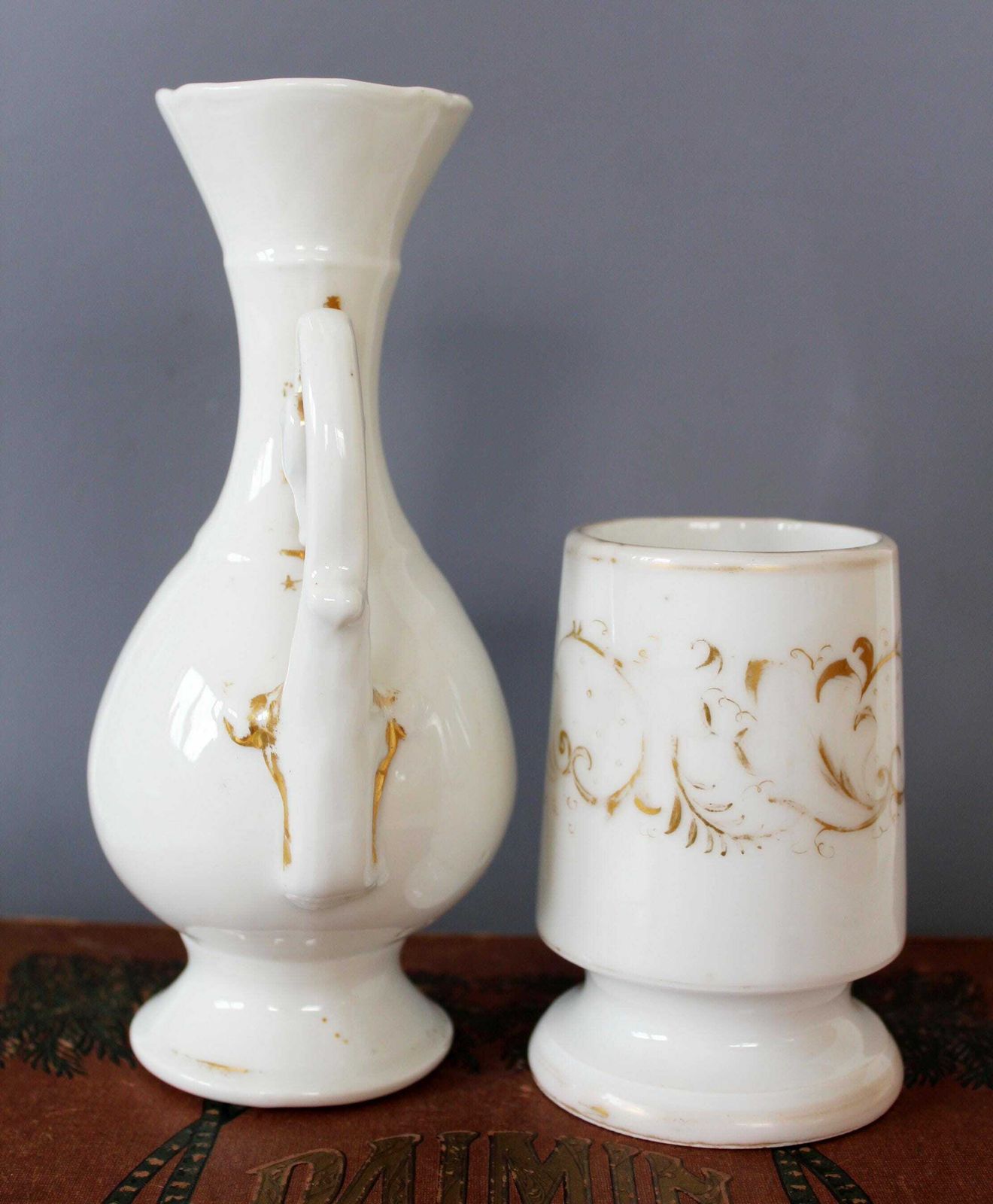 Two Antique Vieux Paris Porcelain Vases, 19th Century, Deep Bowl, Desk Organiser, Louis Philippe, White Glaze, Gold Decoration, Bud Vase photo buy