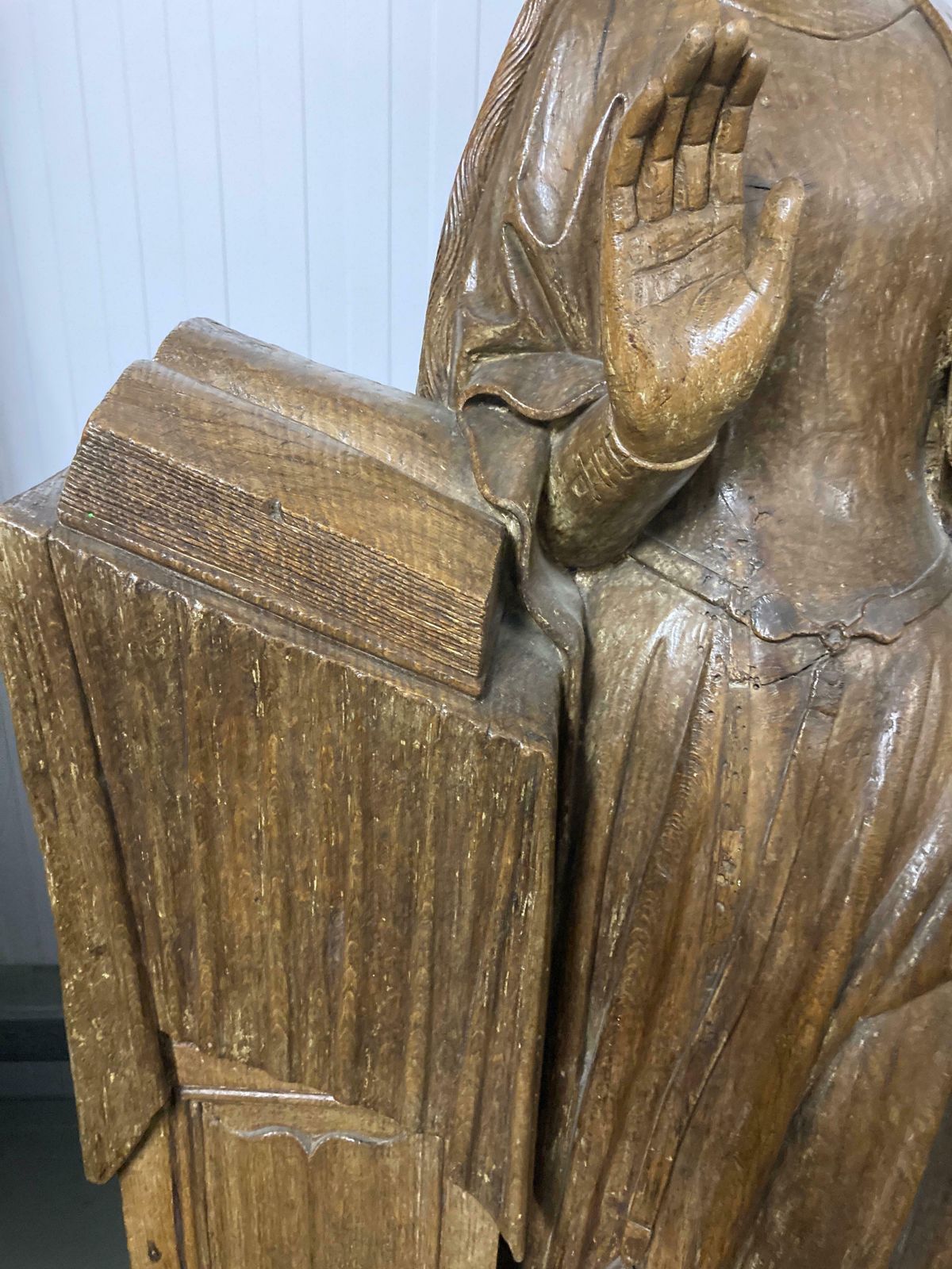 15th Century Gothic Carved Oak Statue – Virgin Of The Annunciation photo for sale