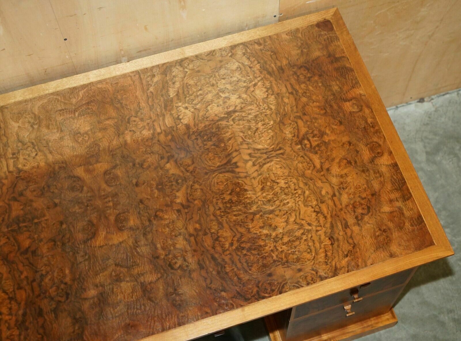 10000.0 Rrp £25,550 David Linley Burr Walnut Classic Pedestal Desk For Light Restoration photo