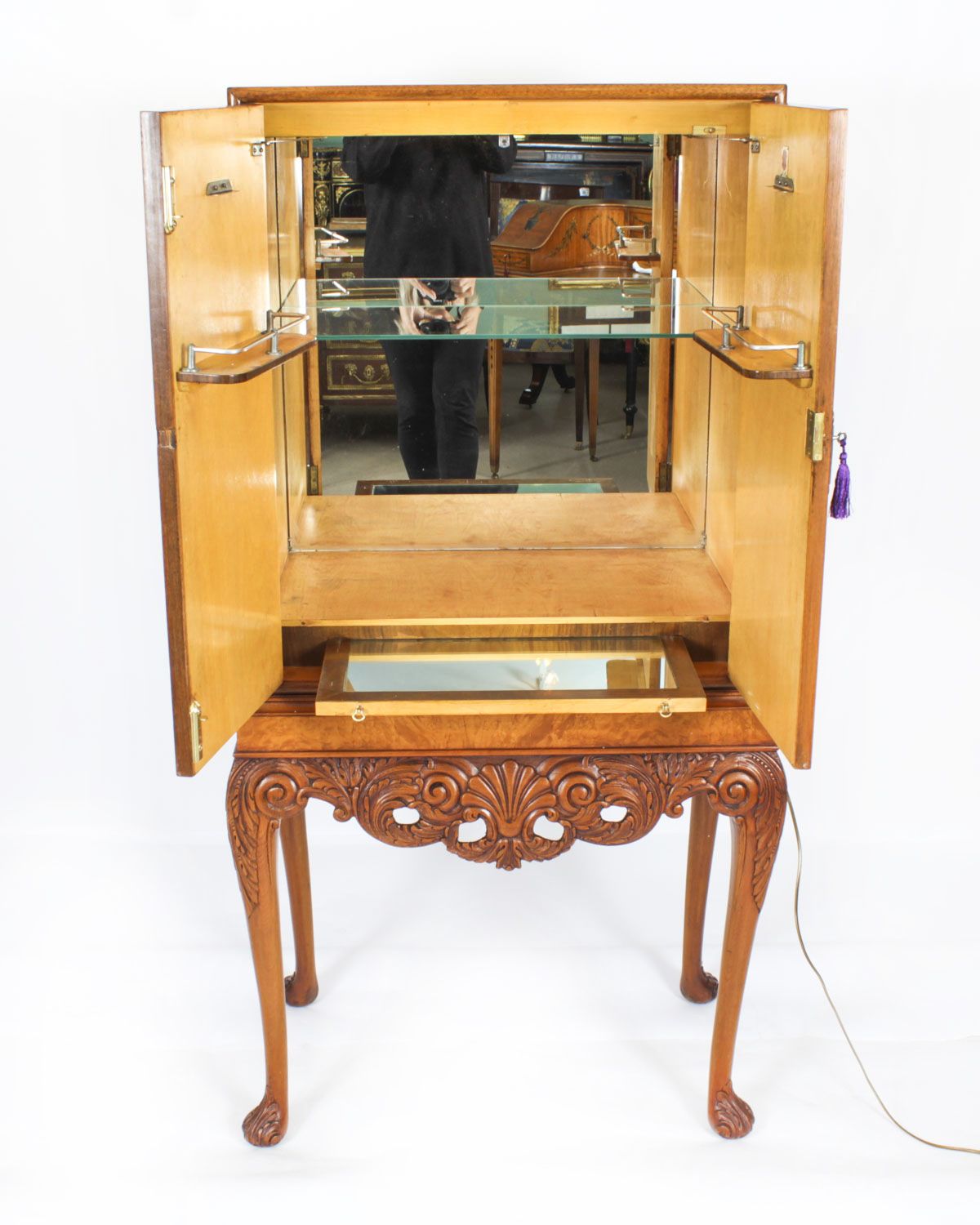 photo furniture Antique Burr Walnut Cocktail Cabinet Drinks Dry Bar Circa 1930