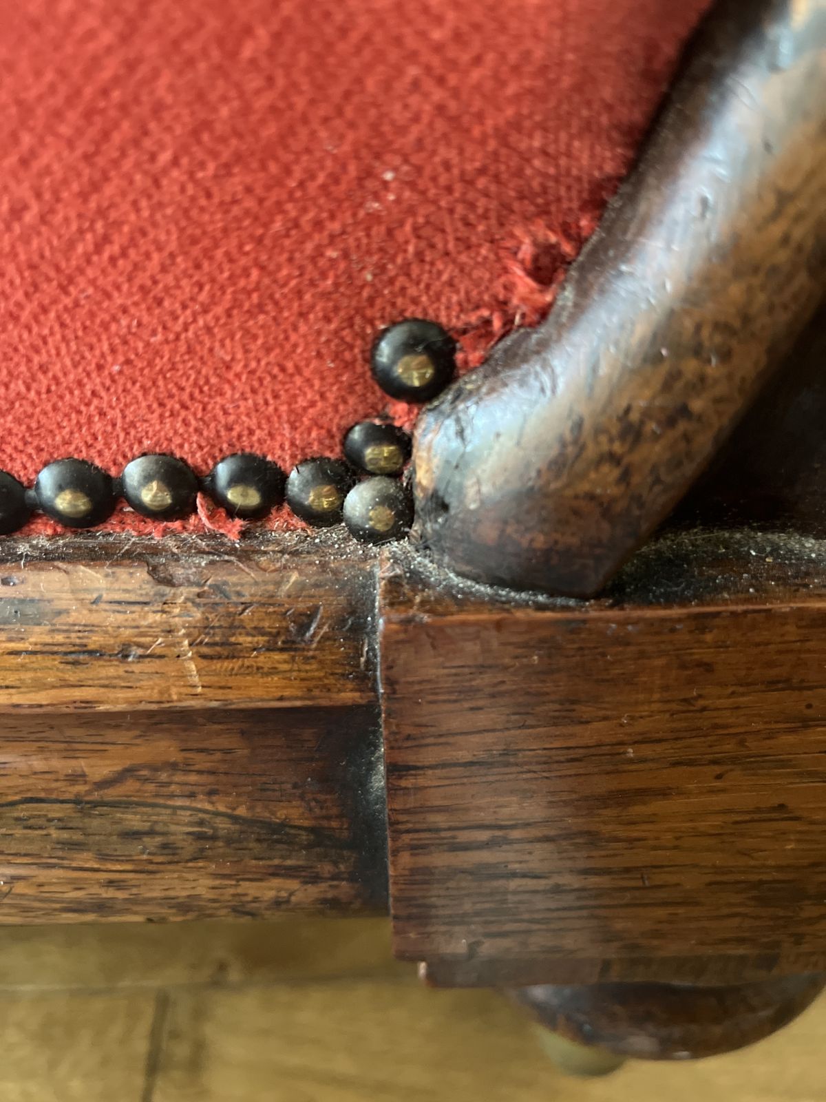 Early Victorian Walnut Sofa photo buy