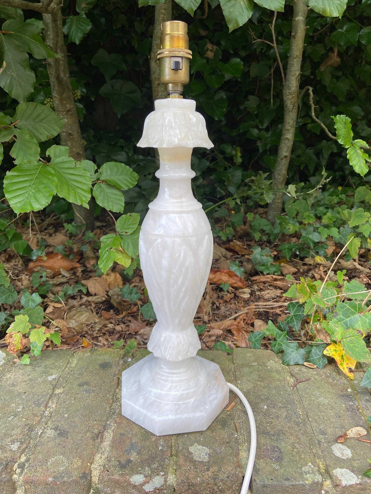 Tall Vintage Engraved Onyx Alabaster Vintage Table Lamp   White Marble Style photo vintage