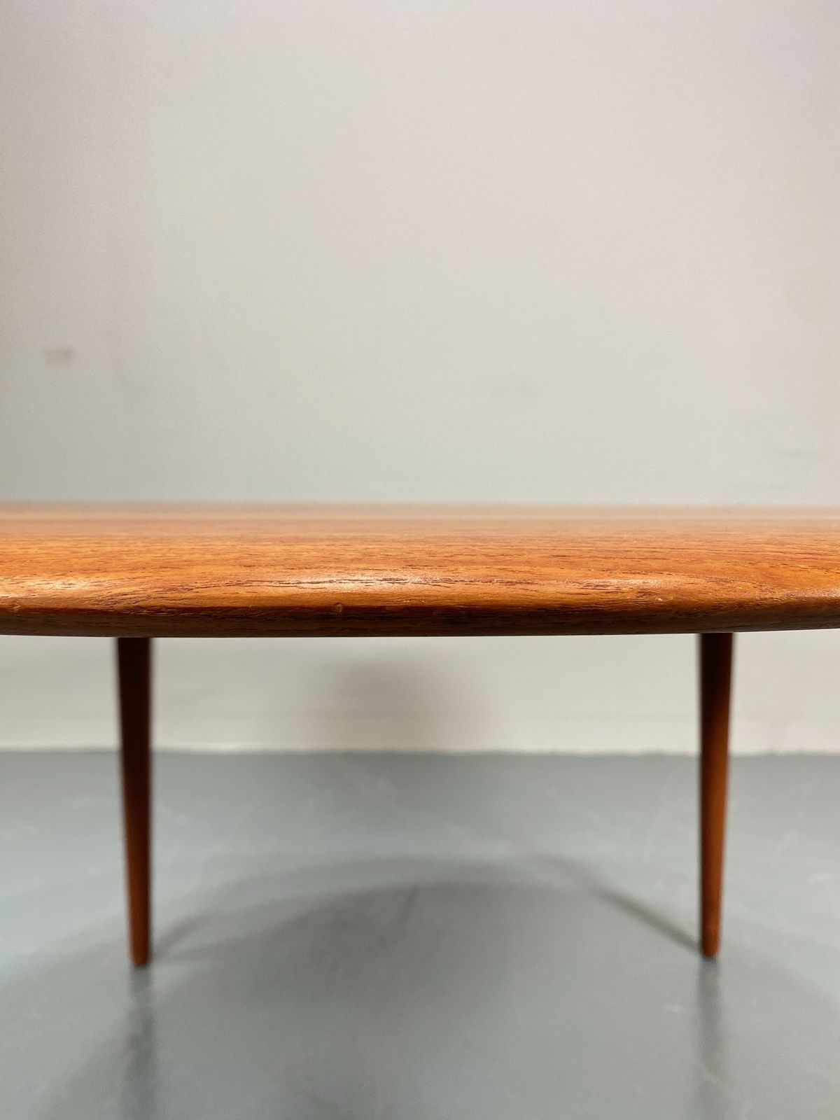 Solid Circular Teak Coffee Table By Hvidt & Mølgaard Nielsen For France And Søn photo vinterior