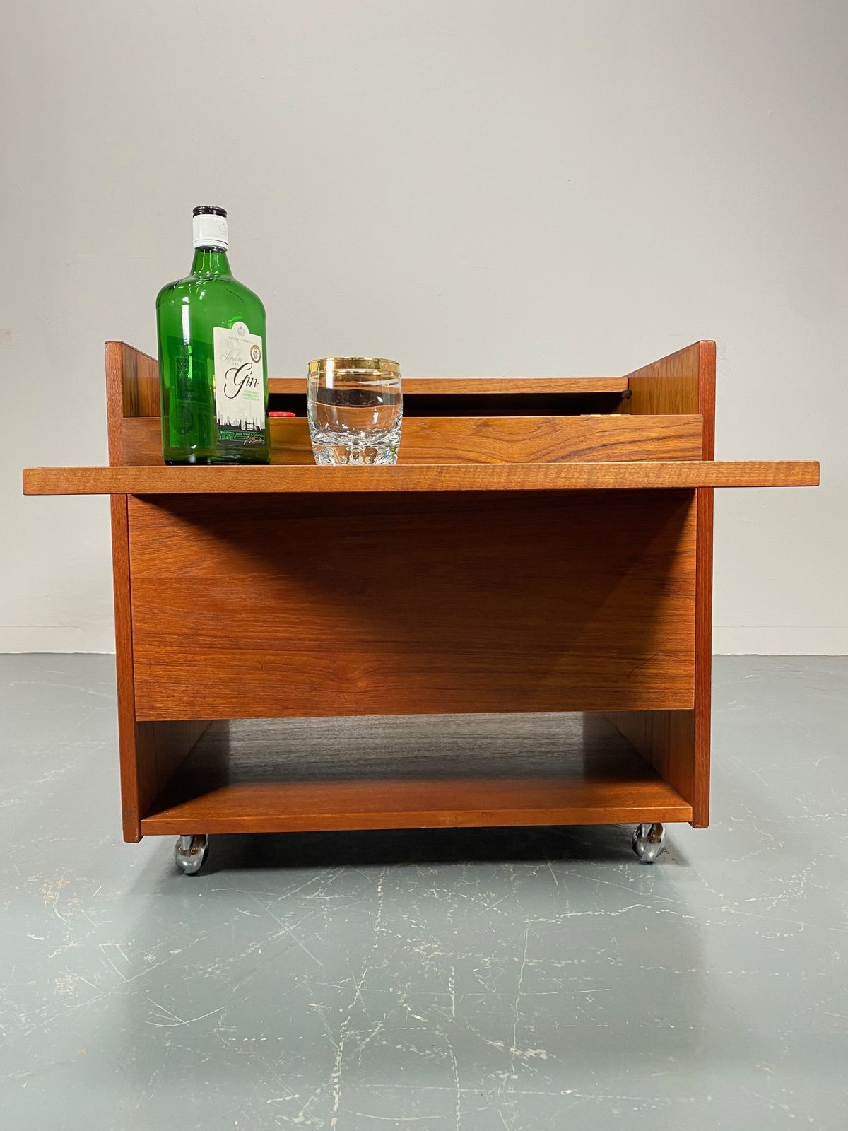 Danish Cube ‘Dry Bar’ By Randers Mobelfabrik C1960 photo vinterior