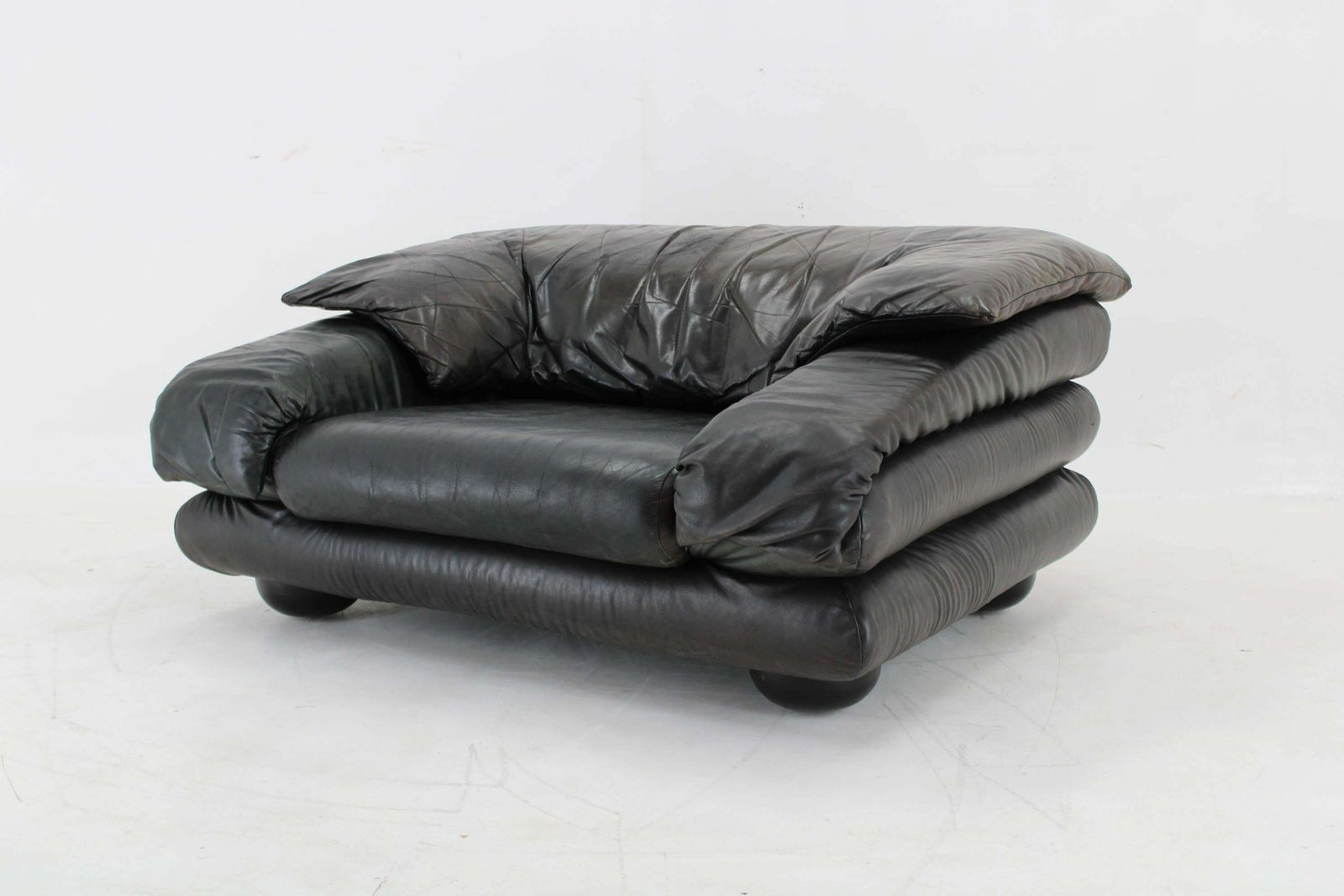 1970s Wiener Werkstätte Brutalist Letaher Adjustable Armchair photo for sale