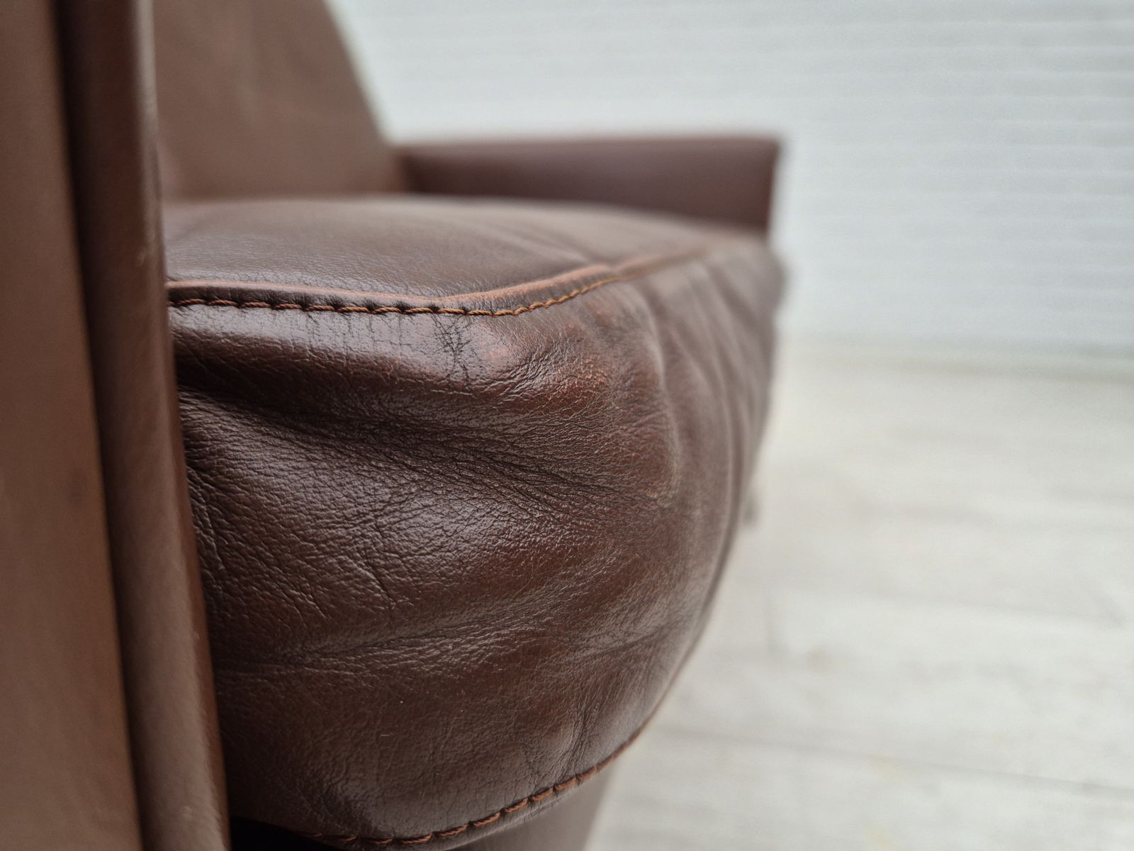 photo furniture 1970s, Danish 2 Seater Sofa, Original Condition, Brown Leather.