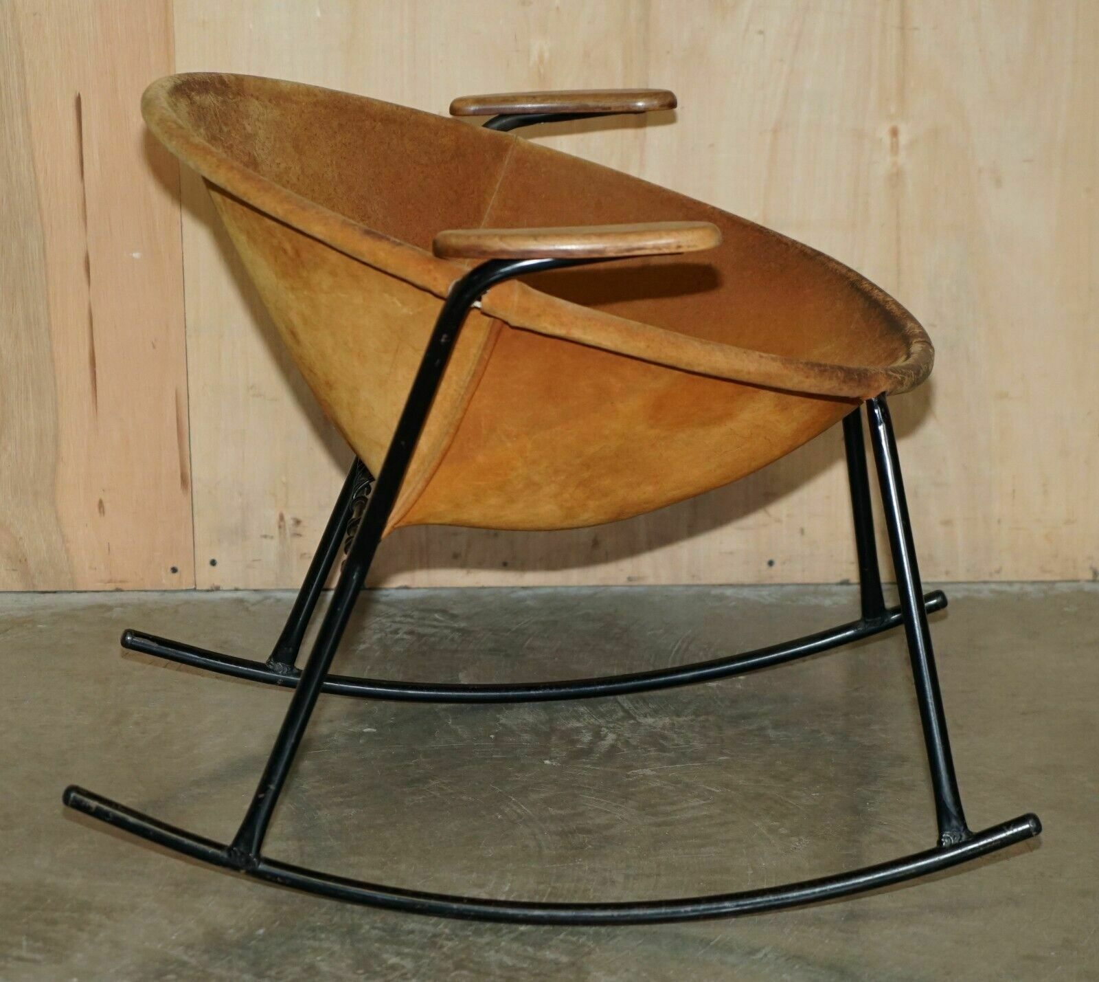 1960's Rare Balloon Lounge Rocking Armchair By Hans Olsen For Warm Nordic photo vintage