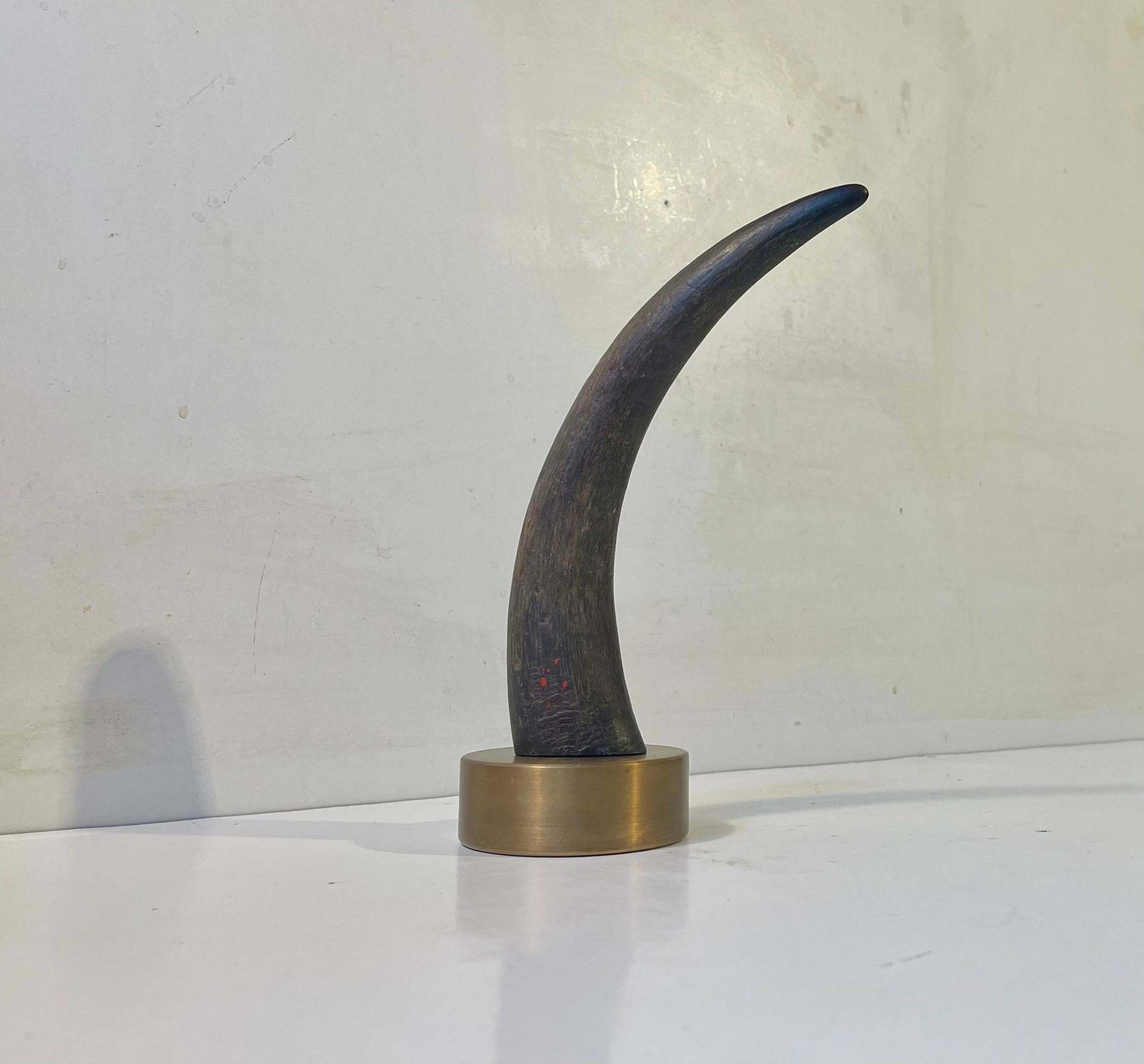 Abstract Brutalist Sculpture In Bronze & Black Horn, 1970s photo vinterior
